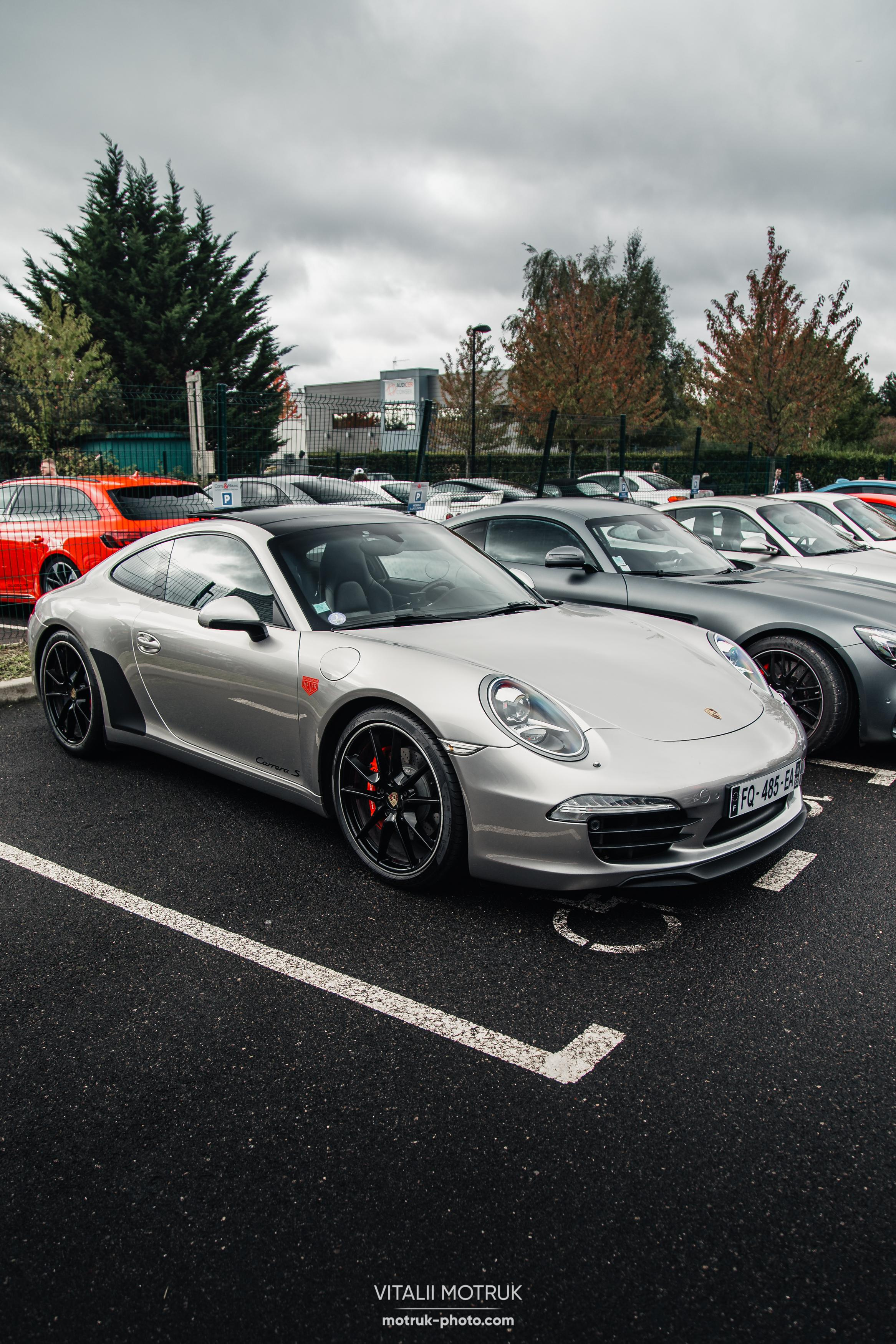 Cars and Bikes. Photographe de voitures à Paris — Vitalii Motruk