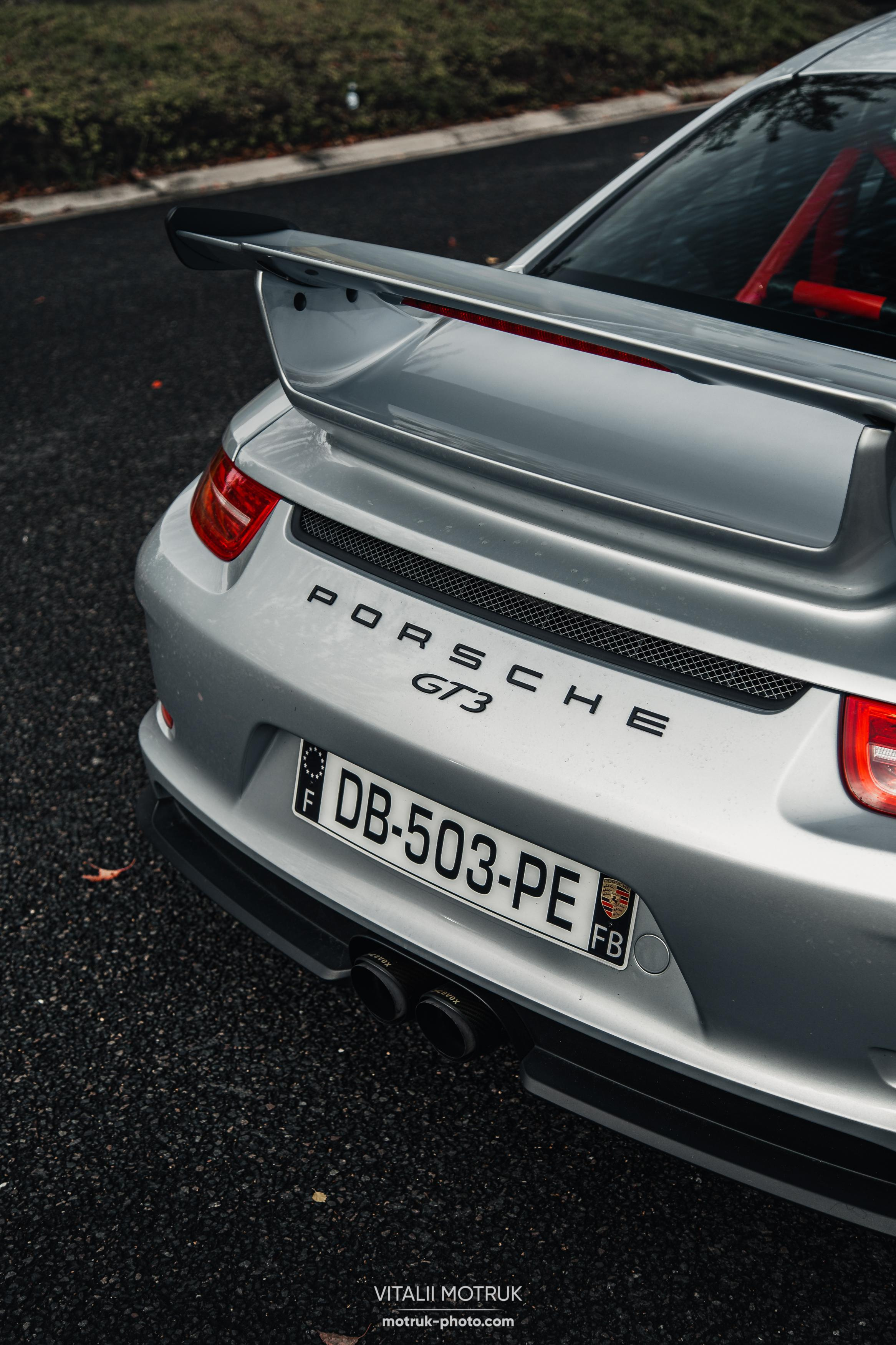 Cars and Bikes. Photographe de voitures à Paris — Vitalii Motruk