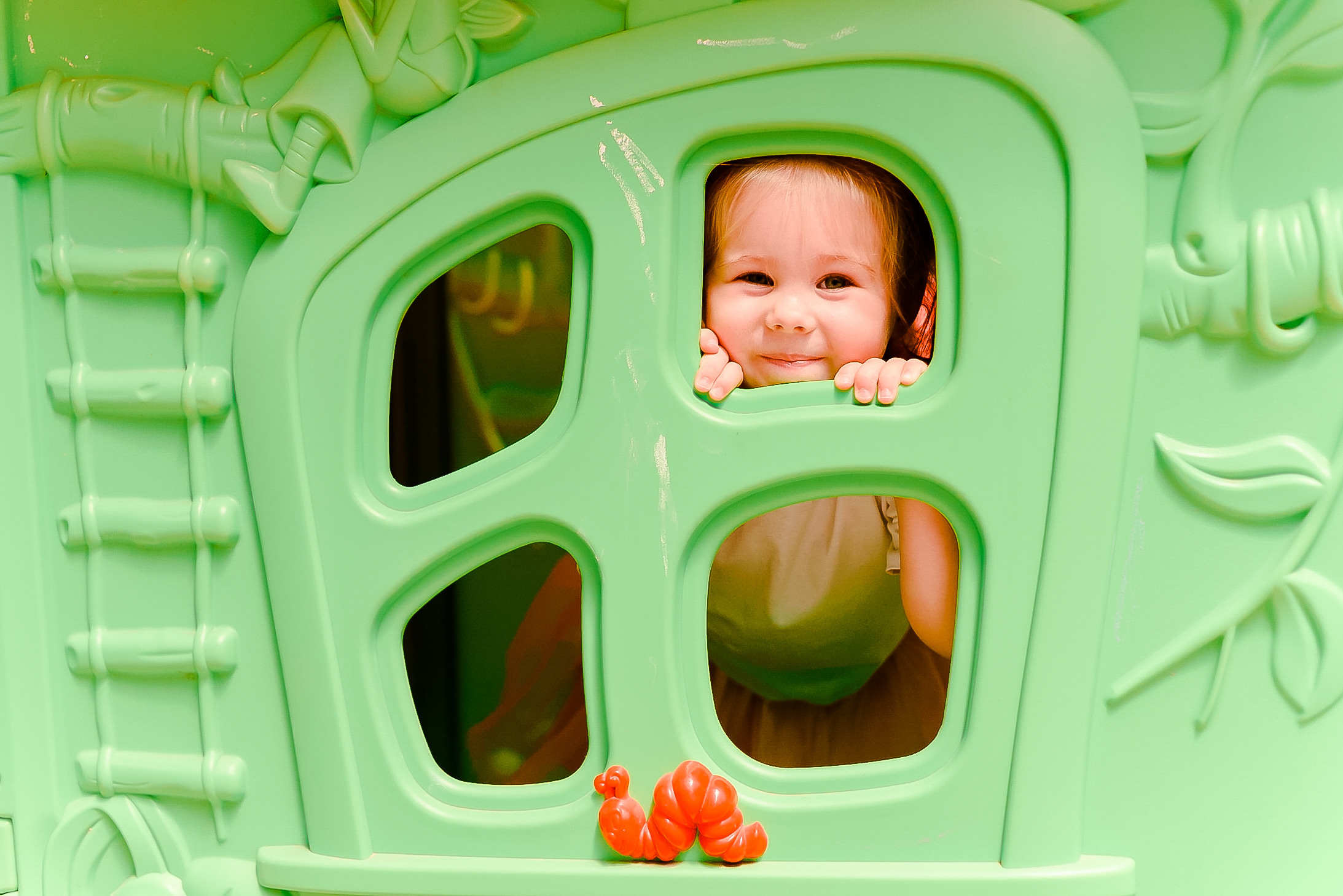 JARDÍN DE NIÑOS PRIVADO. MARIA VALUEVA Fotógrafo en Niza, Cannes, Monaco, Francia, Europe, Estambul, Turquía