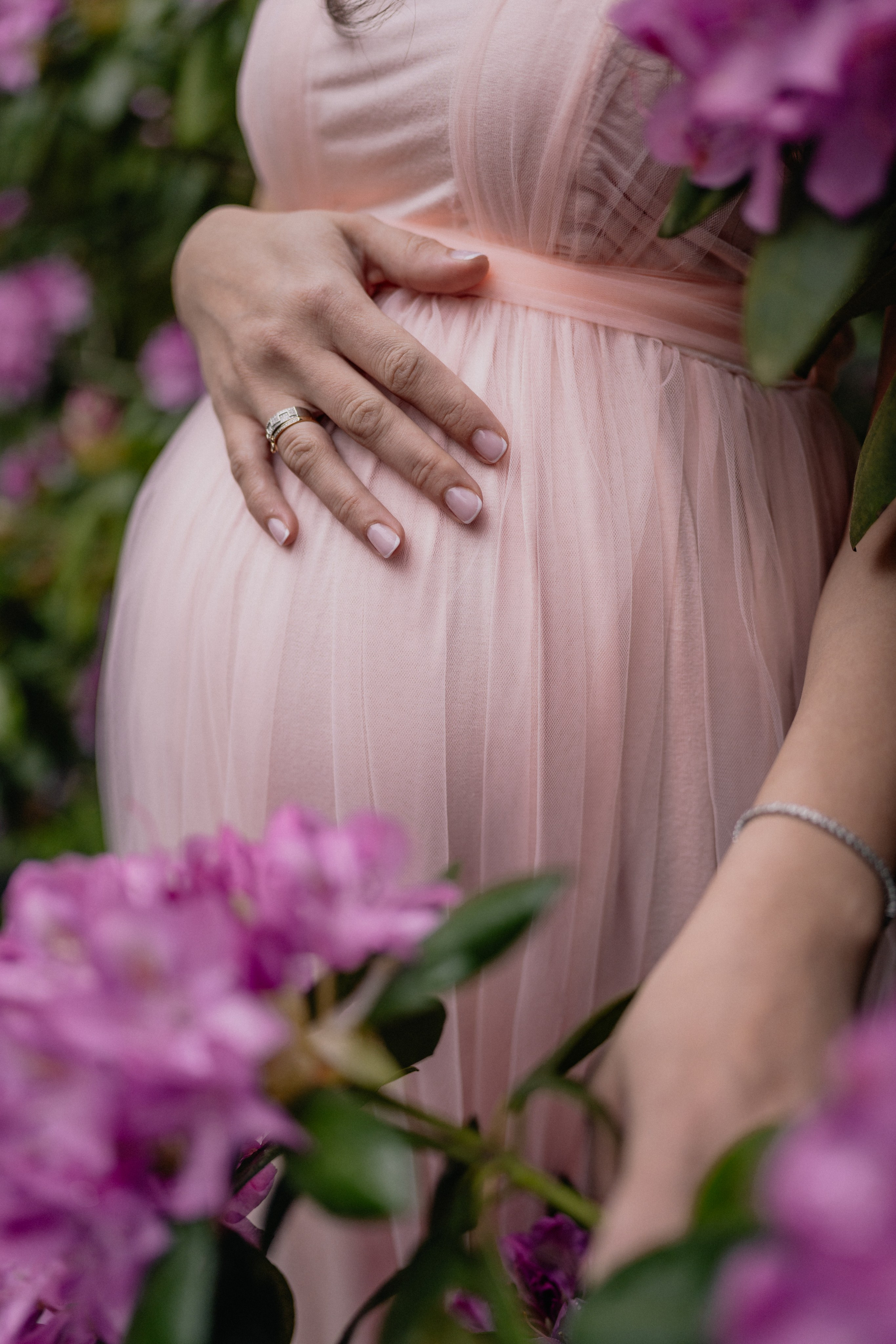 Outdoor Maternity Photography – Capturing Motherhood in Nature. Alisa Tant — Family and newborn photographer Bucks County, Montgomery county, Philadelphia, NJ