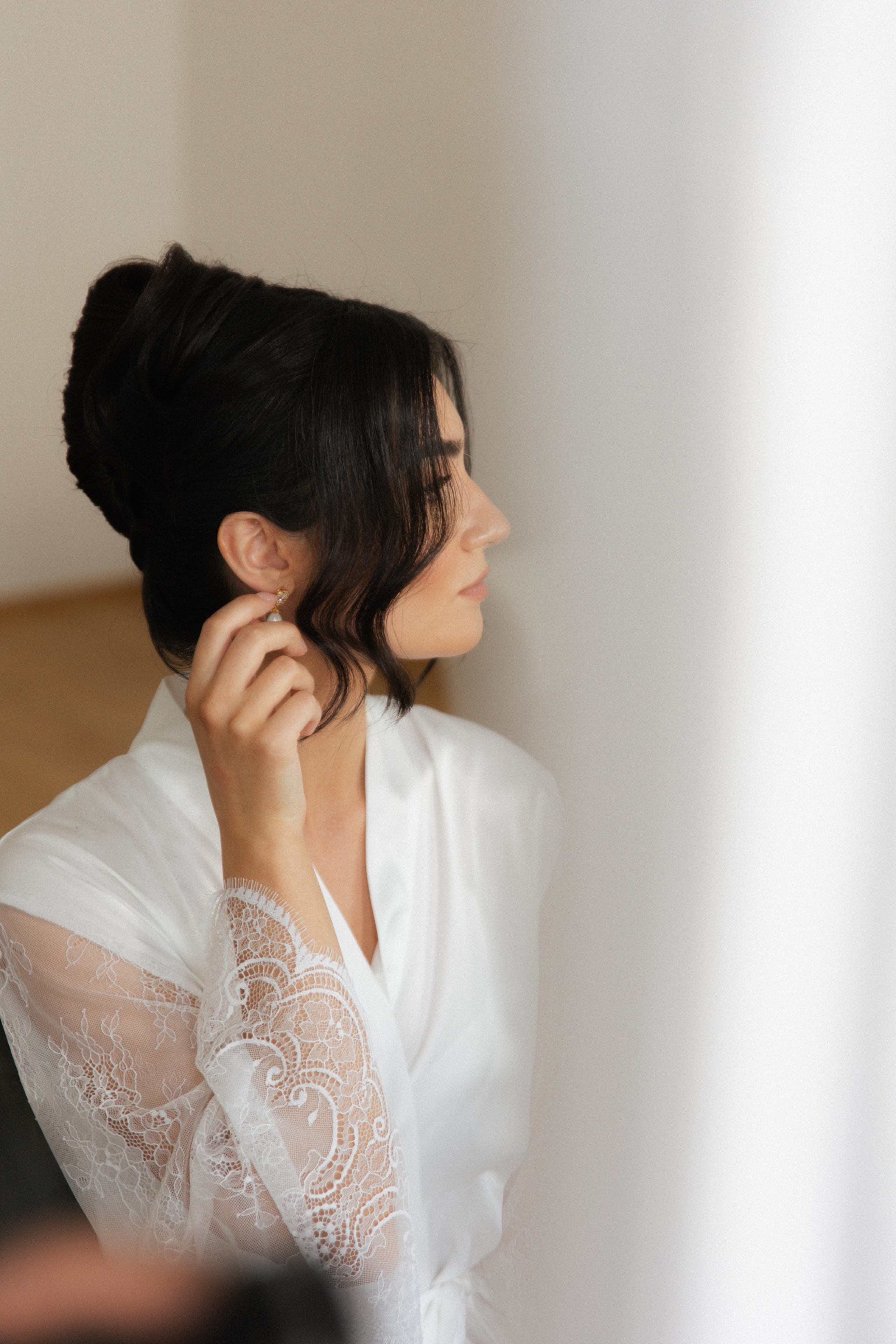 Elegant Castle Wedding in Austria | Alwin & Ruth’s Fairytale Celebration. Wedding photographer and videographer based in Timisoara, Romania