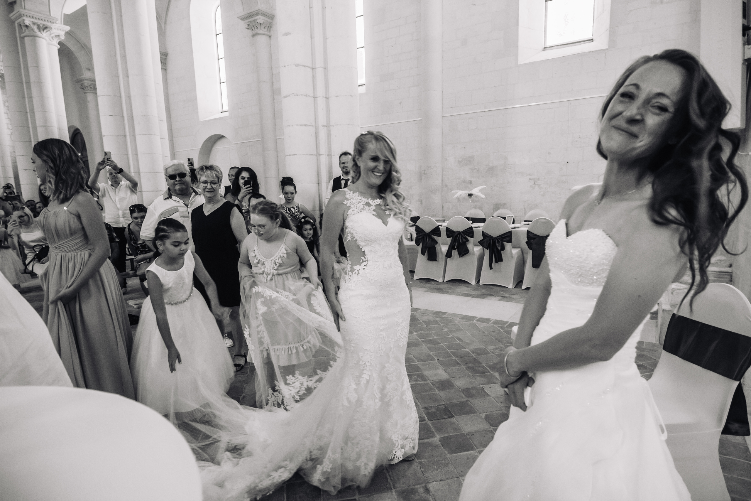 Anaïs & Tiffany | Style dans chaque instant. Photographe professionnelle à Poitiers, Tours et Châtellerault | Studio photo entre Poitiers et Tours – portraits, familles, entreprises, ma