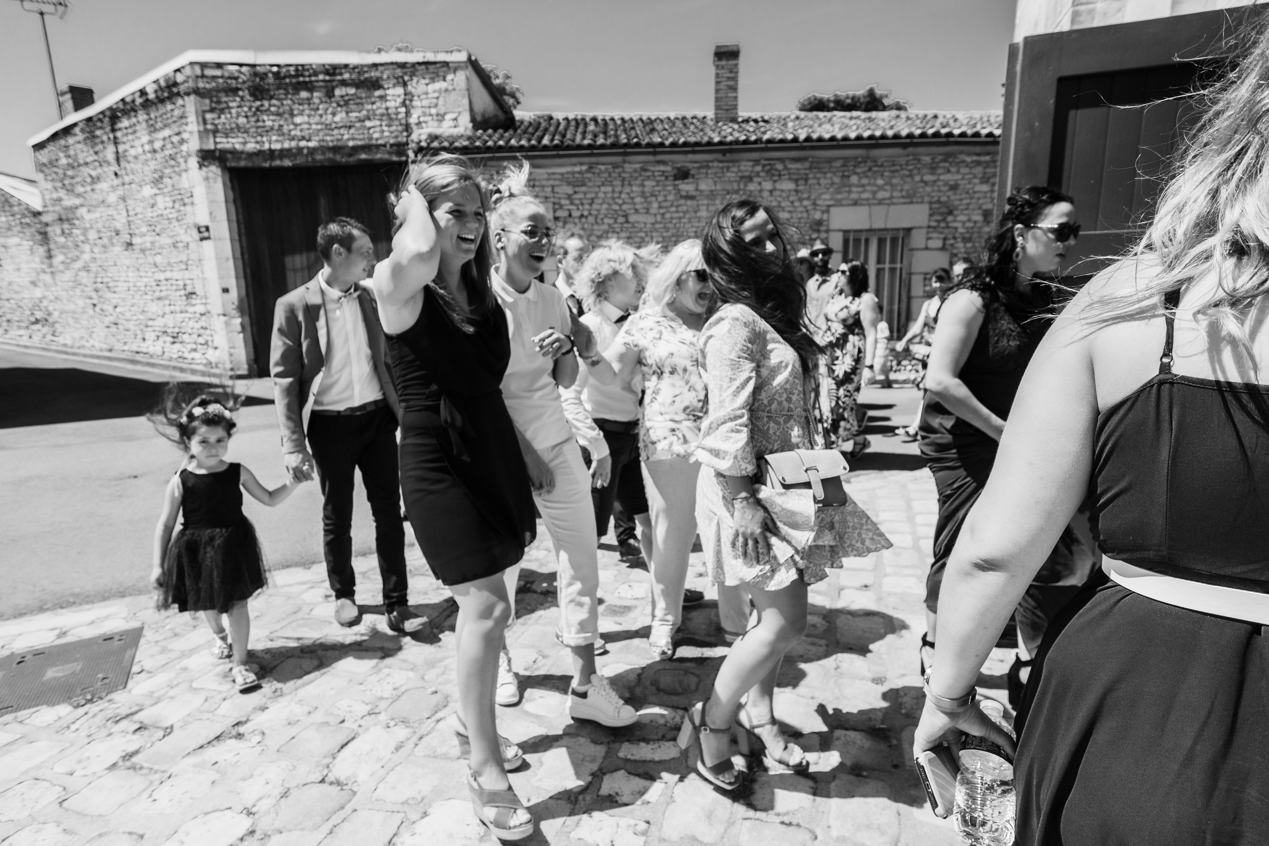 Anaïs & Tiffany | Style dans chaque instant. Photographe professionnelle à Poitiers, Tours et Châtellerault | Studio photo entre Poitiers et Tours – portraits, familles, entreprises, ma