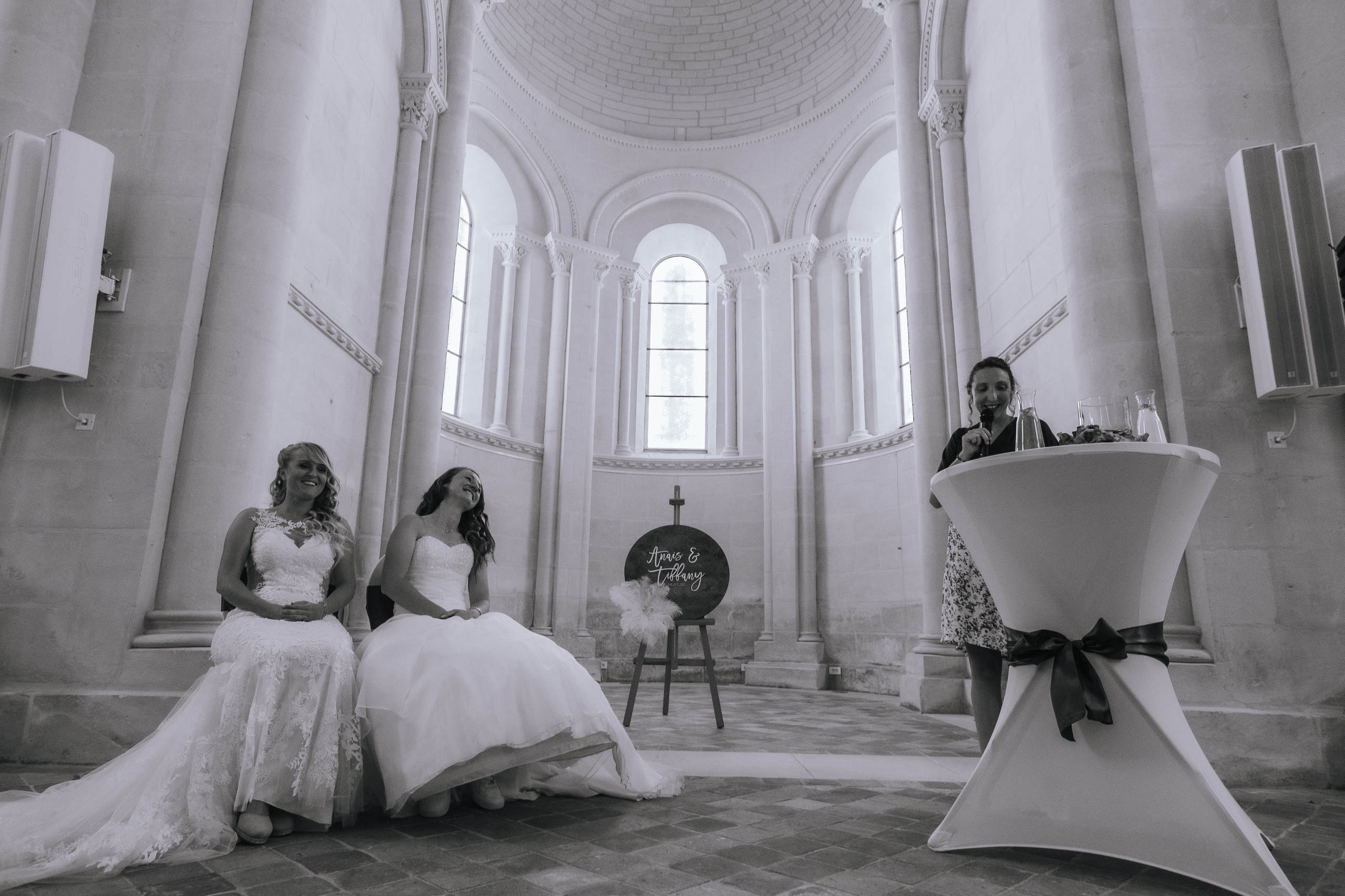 Anaïs & Tiffany | Style dans chaque instant. Photographe professionnelle à Poitiers, Tours et Châtellerault | Studio photo entre Poitiers et Tours – portraits, familles, entreprises, ma