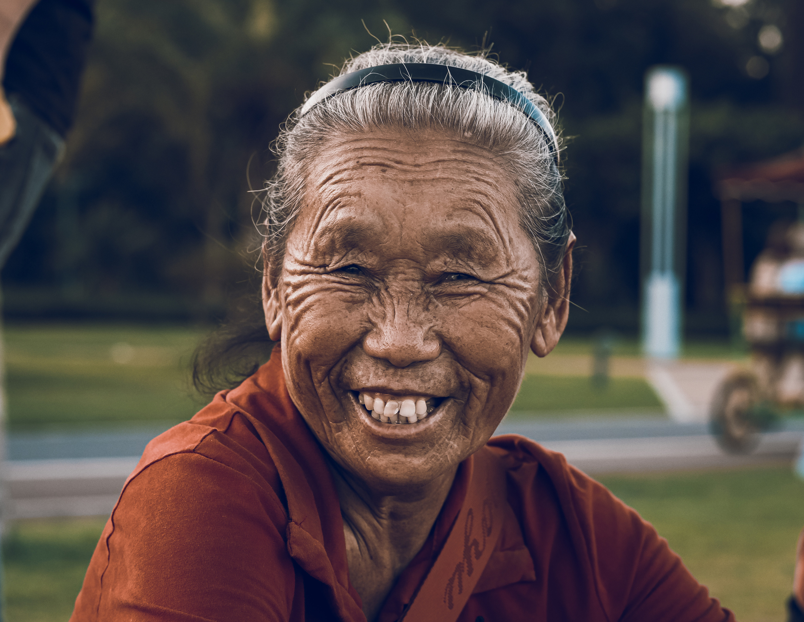 China in People's faces | Portrait of a woman | Street Photography China | Street Photography | Zhuhai | China | Camera: FUJIFILM X-Pro3 56mm F1.2 | 中国在人们的脸上 | 一个女人的肖像| 高分辨率照片| 中国街头摄影 | 街头摄影 | 珠海 | 中国