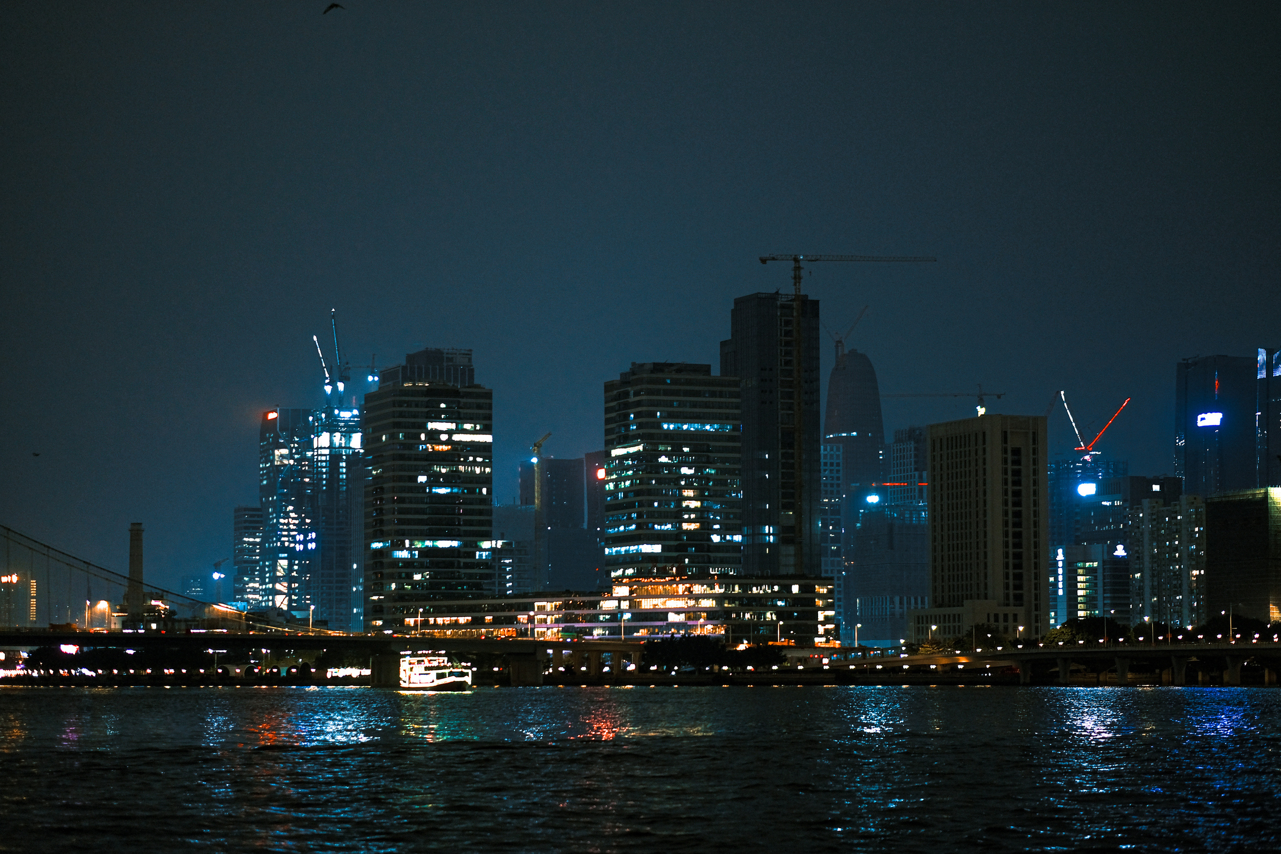 Guangzhou at Night | River | Tianhe District | 广州 | China. Camera: FUJIFILM X-Pro3 56mm F1.2