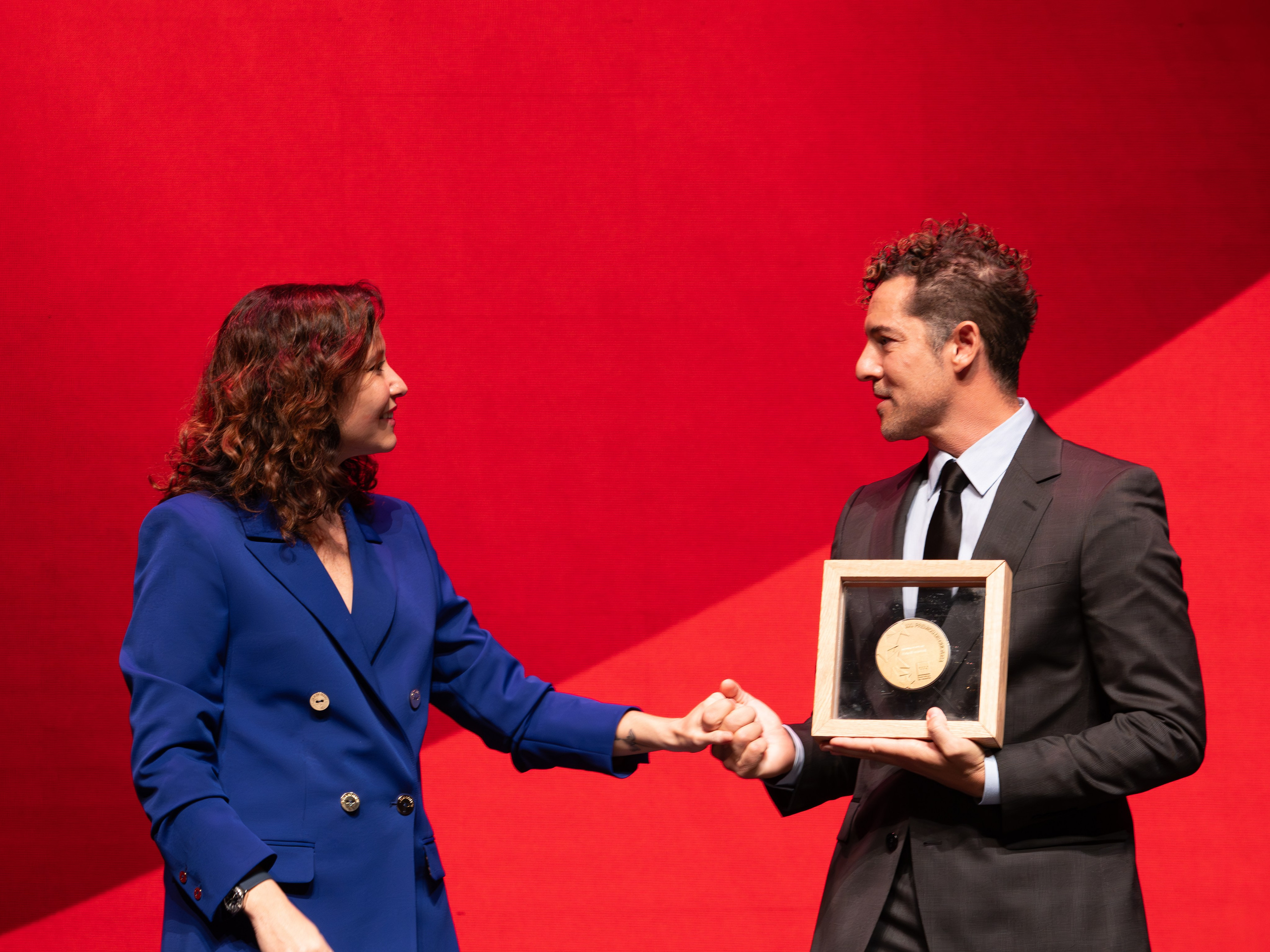 Estos son los servicios que ofrezco como fotógrafa. Distintos paquetes de horas y precios. Fotógrafa de Periodismo y Documentación, Teatro, Cine, Shooting para Modelos, Bodas, Bautizos, Comuniones, Familia y Eventos