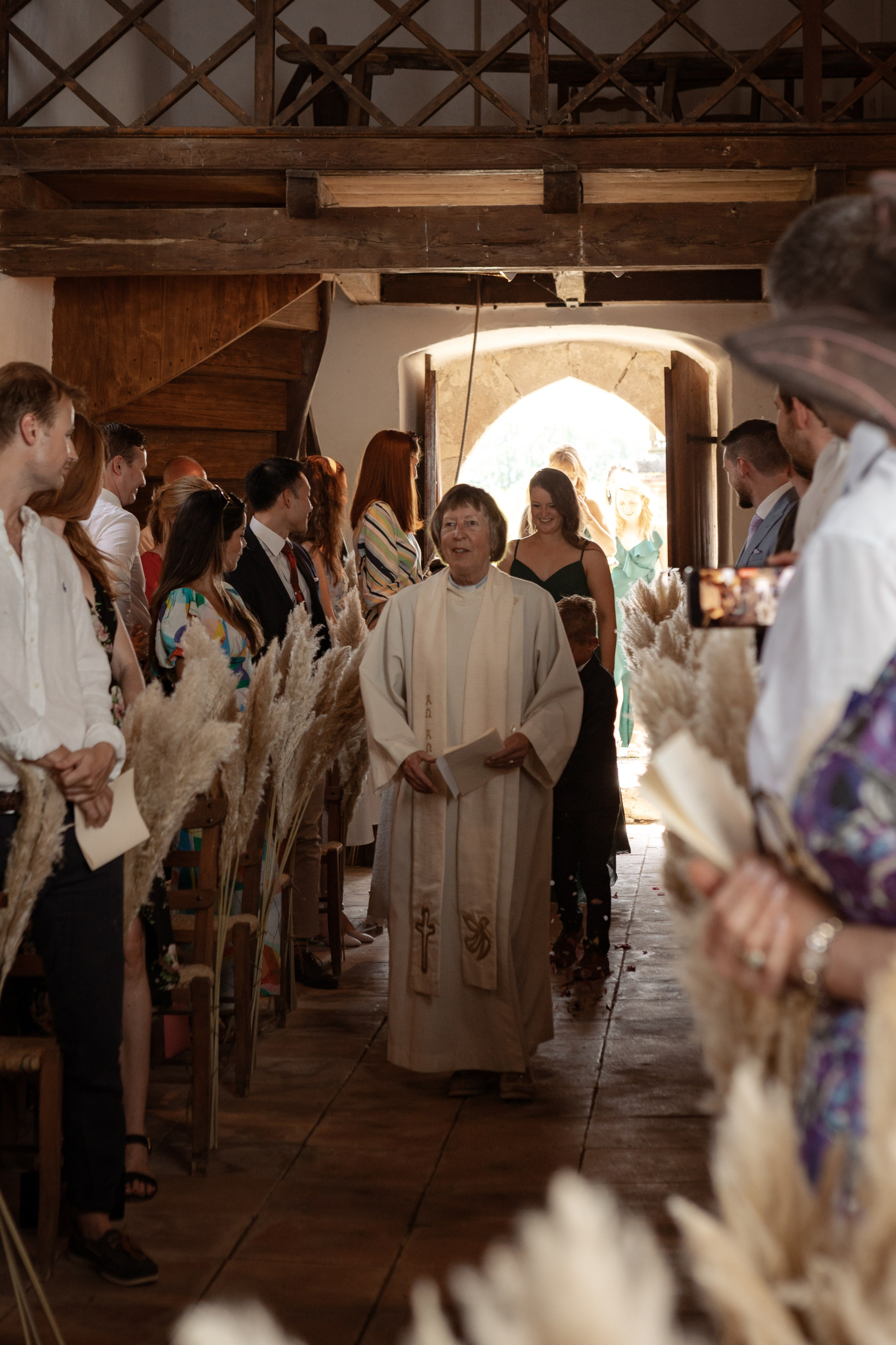 British — scottish wedding in Souquet Hall, Aquitaine, France. Eugénie Smirnova — your photographer in Toulouse and southwest France