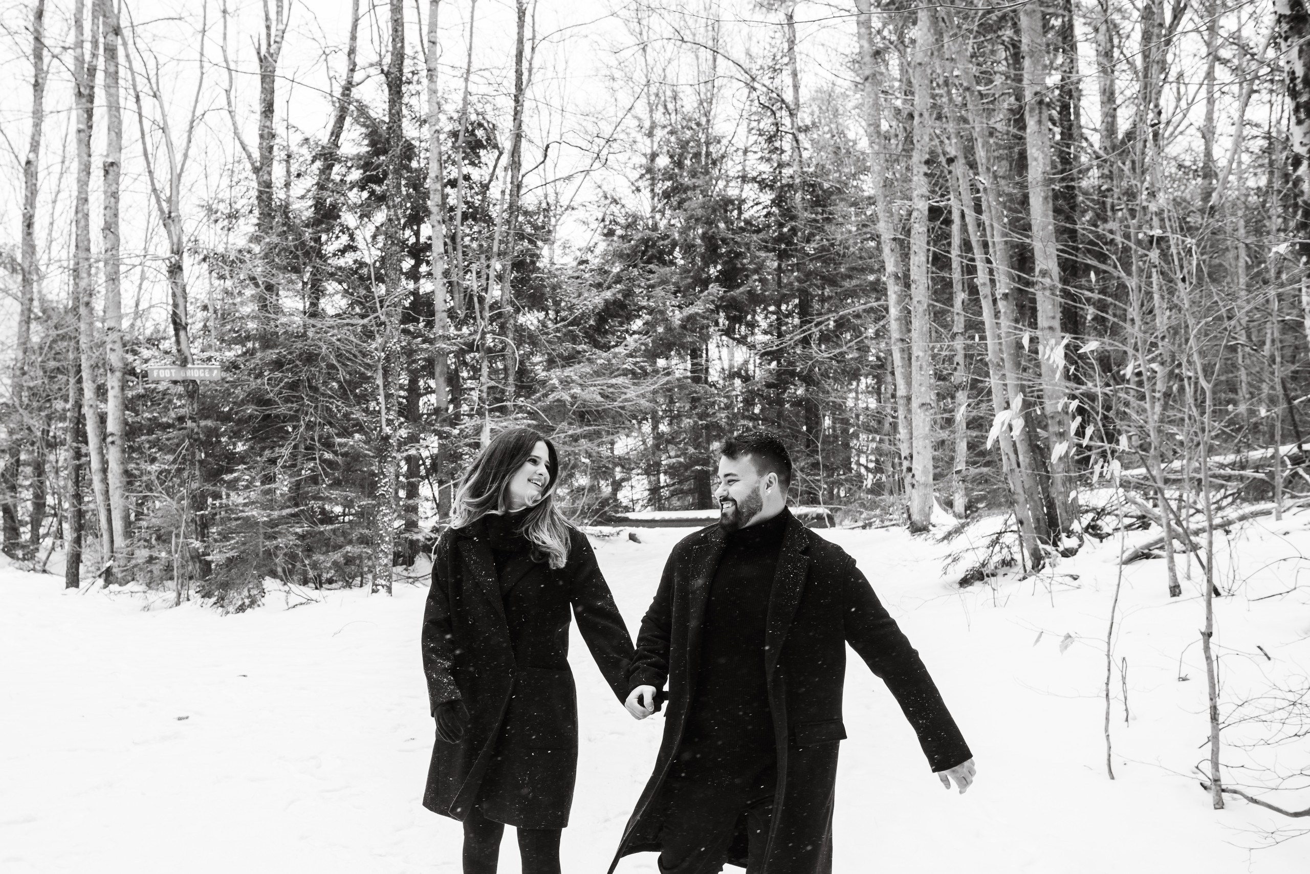 A Love Story in the Snow: Photo Shoot and Surprise Proposal. Wedding photographer in Orlando, Boston & New York Anderson Marques