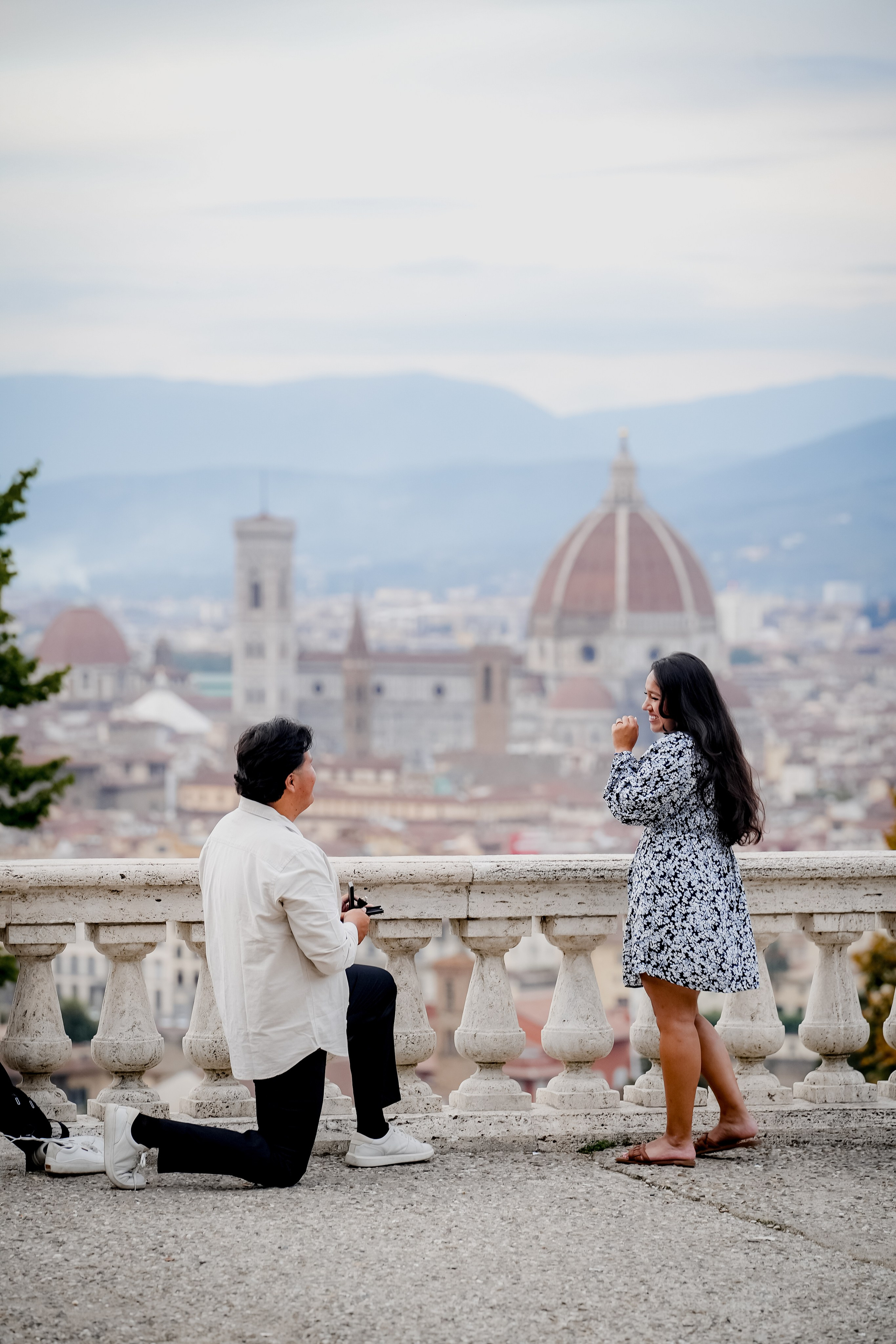 Proposal in Italy. Wedding Photographer in Italy