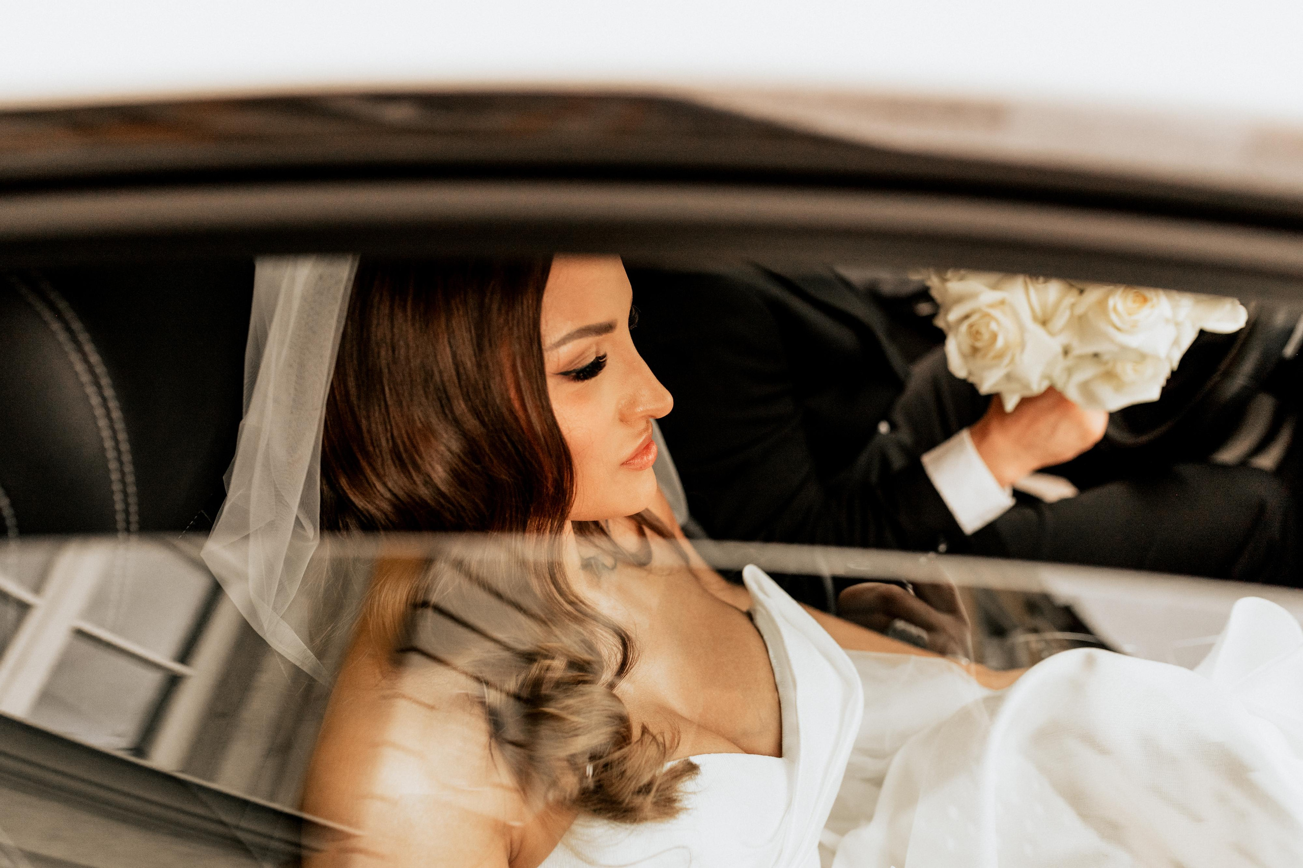 Hochzeitsfotografin Würzburg – Traumhafte Hochzeit im Schloss Werneck. Anna Saribekyan – Beste Hochzeitsfotografin in Würzburg, Top 10 in Deutschland