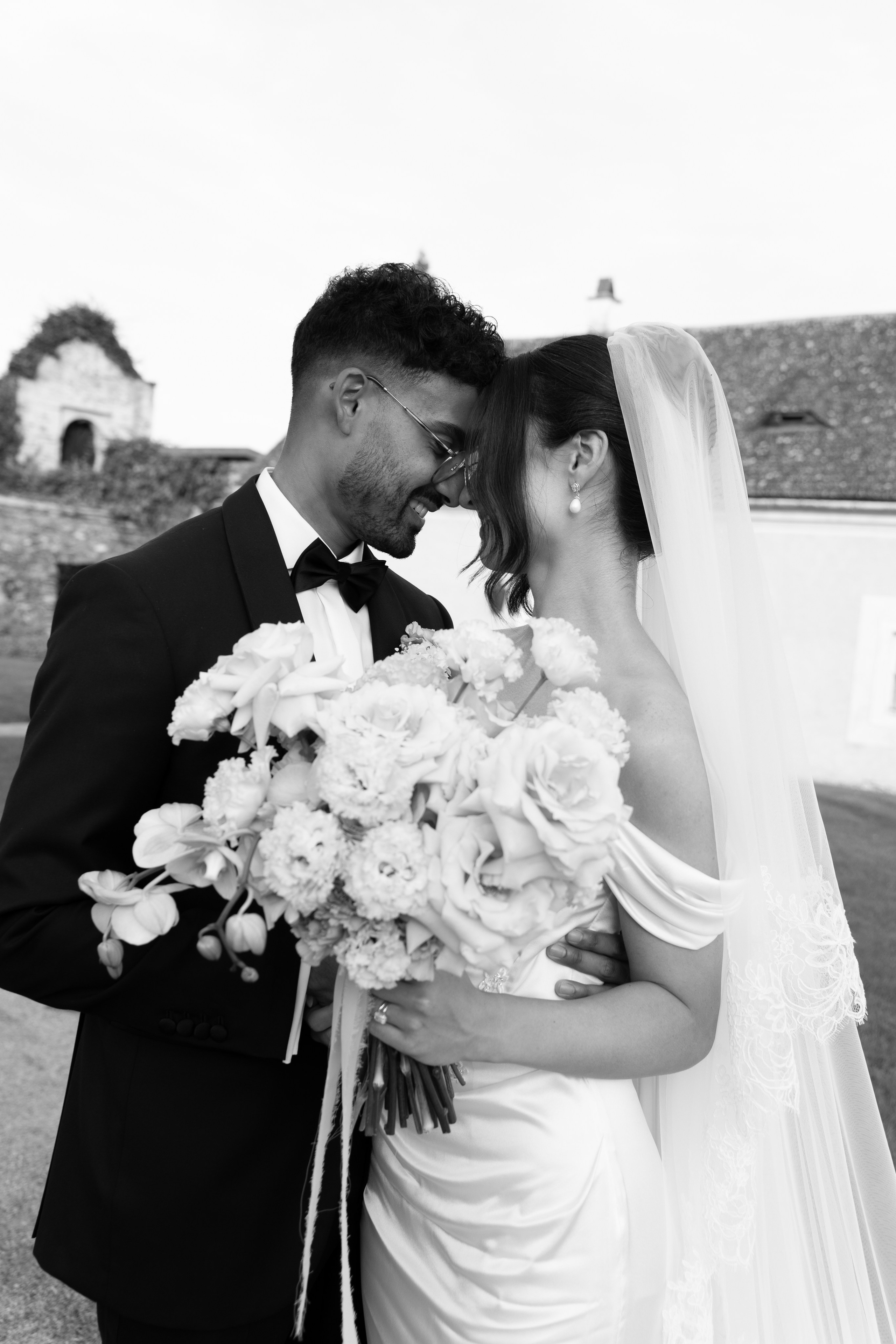 Elegant Castle Wedding in Austria | Alwin & Ruth’s Fairytale Celebration. Wedding photographer and videographer based in Timisoara, Romania