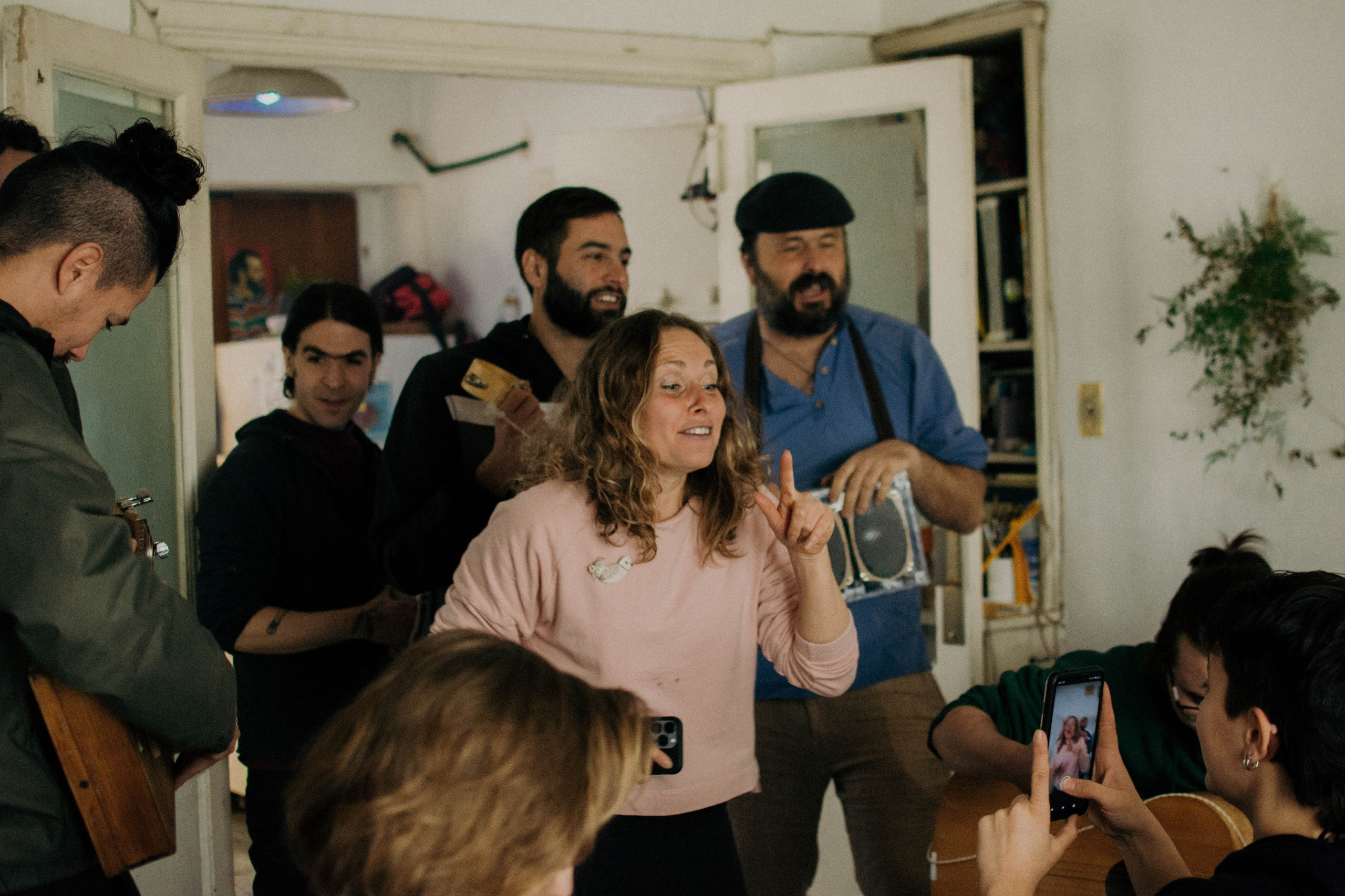 Visiting Argentinians. Photographer @elmirkami in the city of Buenos Aires