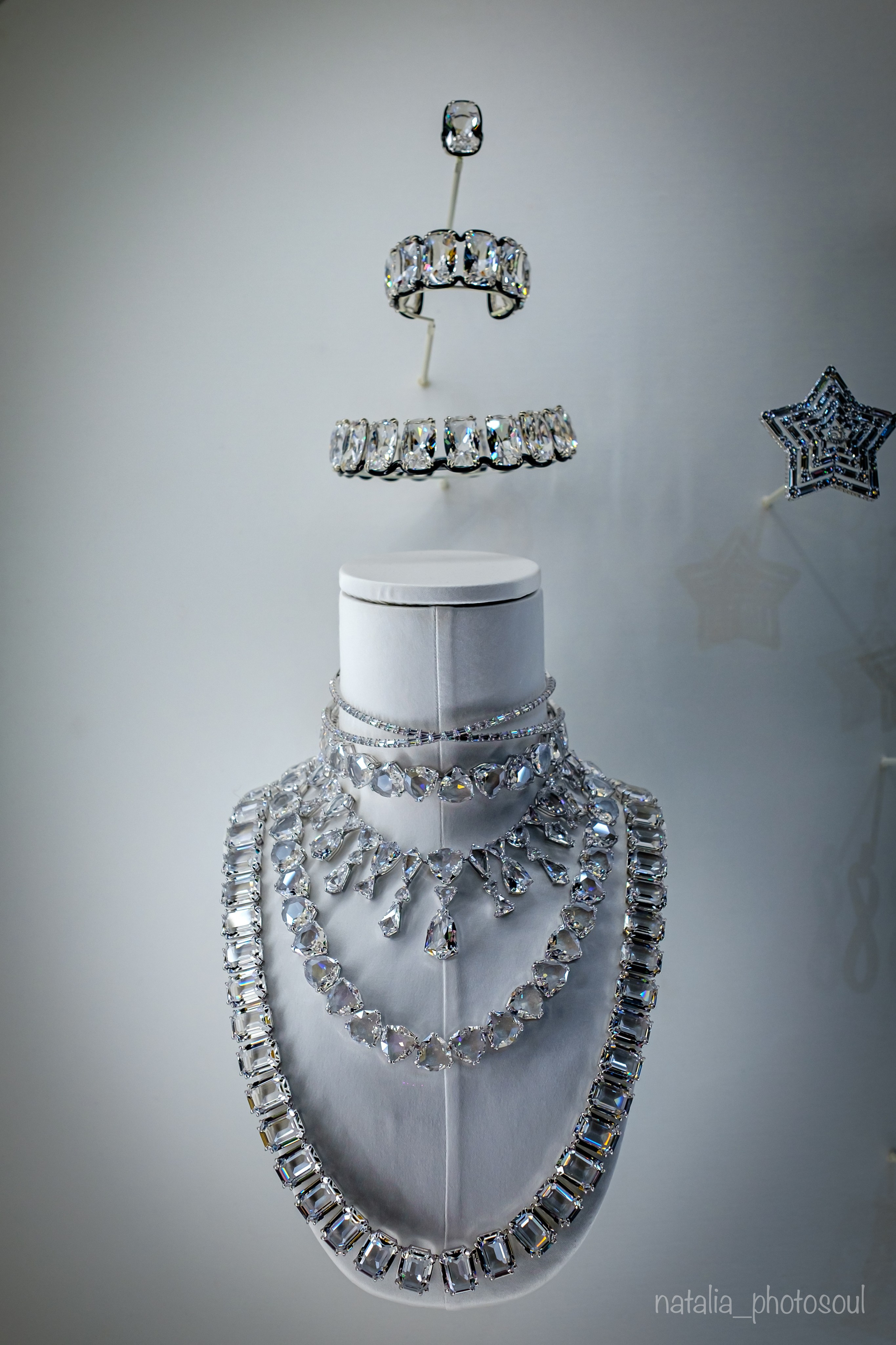 SWAROVSKI MASTERS OF LIGHT FROM VIENNA TO SEOUL. Photographer in Seoul Dobrokvashina Natalya