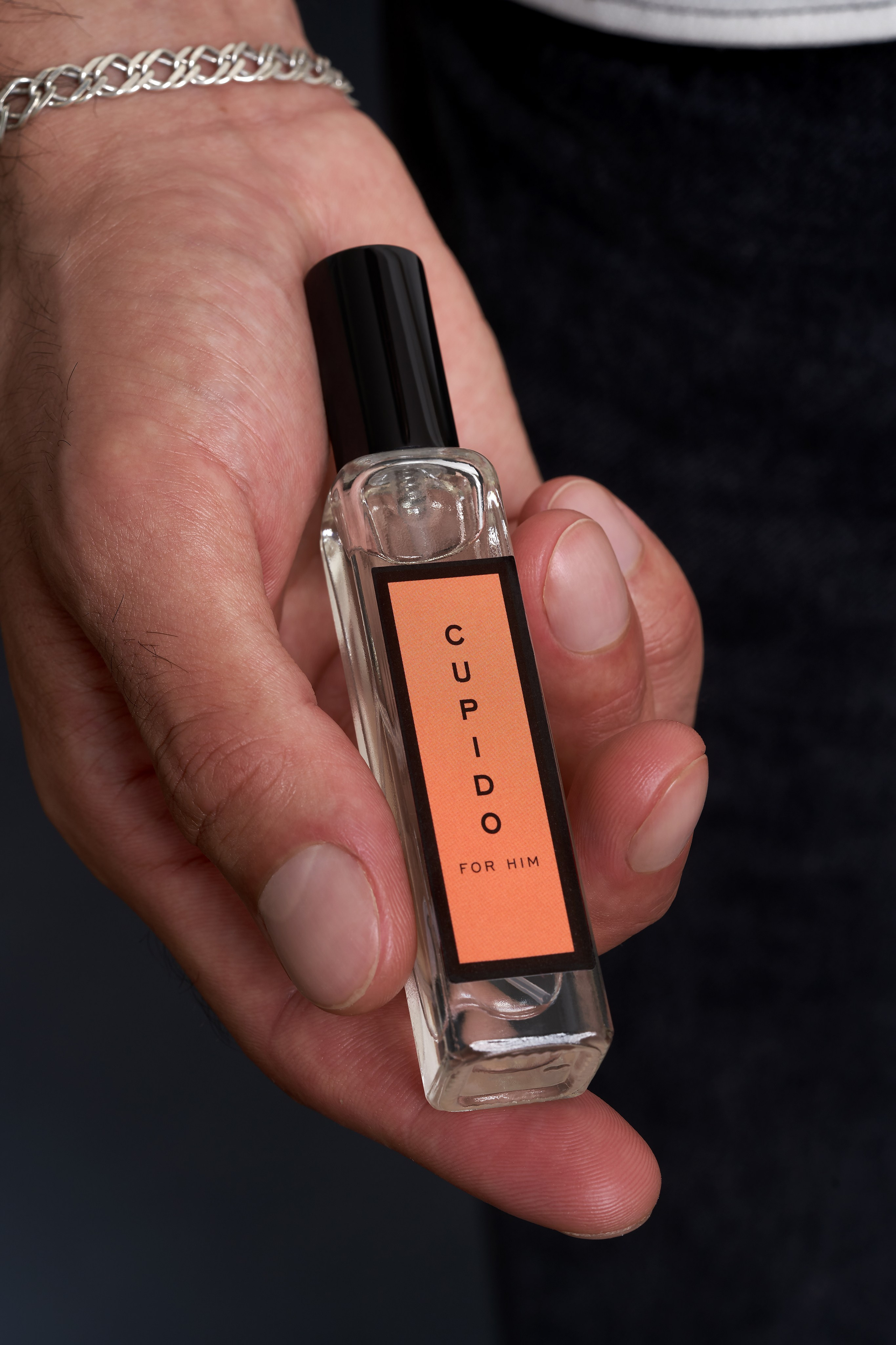Professional Advertising Photography for Perfume Brands