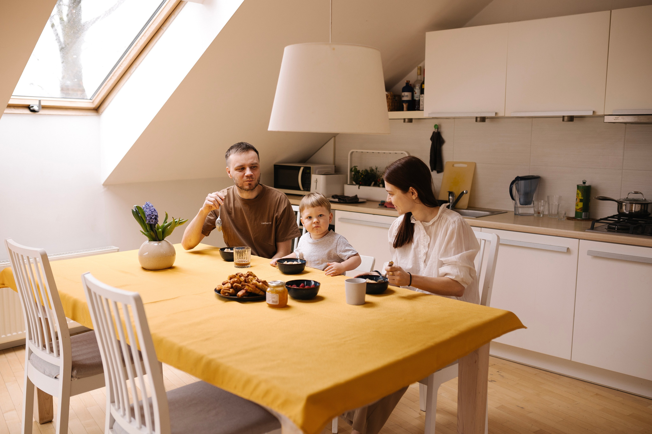 Семейная фотосессия дома: Уютный Домашний Вечер. Family and Individual Photographer in Vilnius Elena Raduke