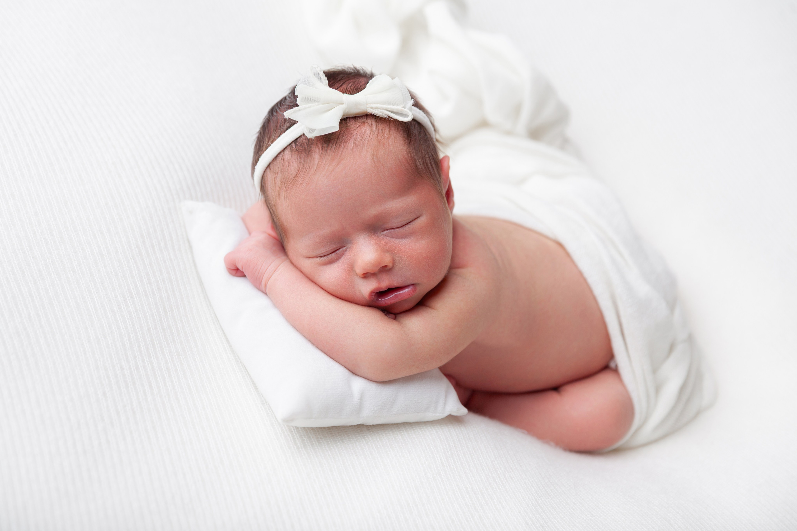 Newborn posing session. Marina Pravda Photography San Francisco Bay Area