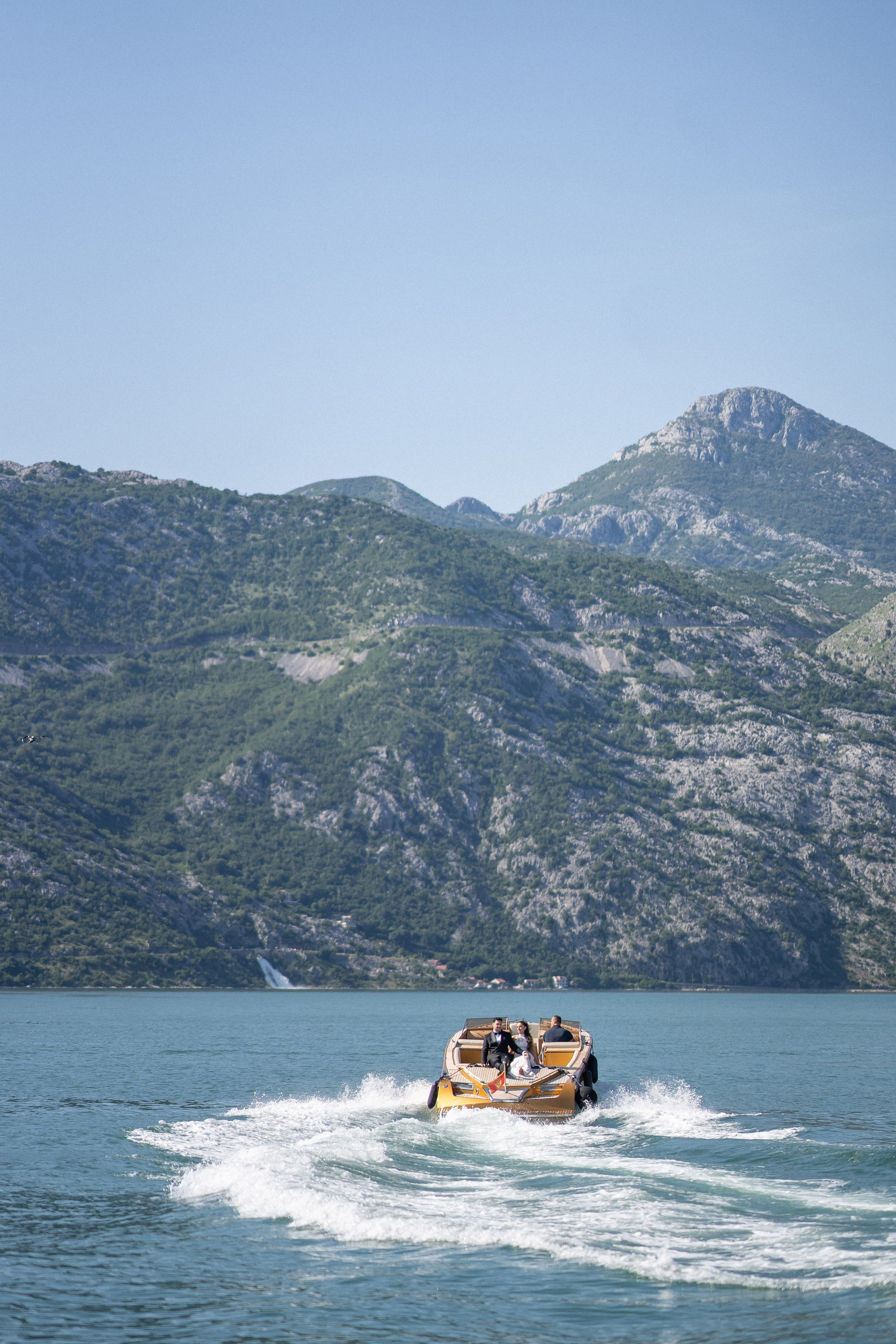 Huur een boot voor fotoshoots in Montenegro