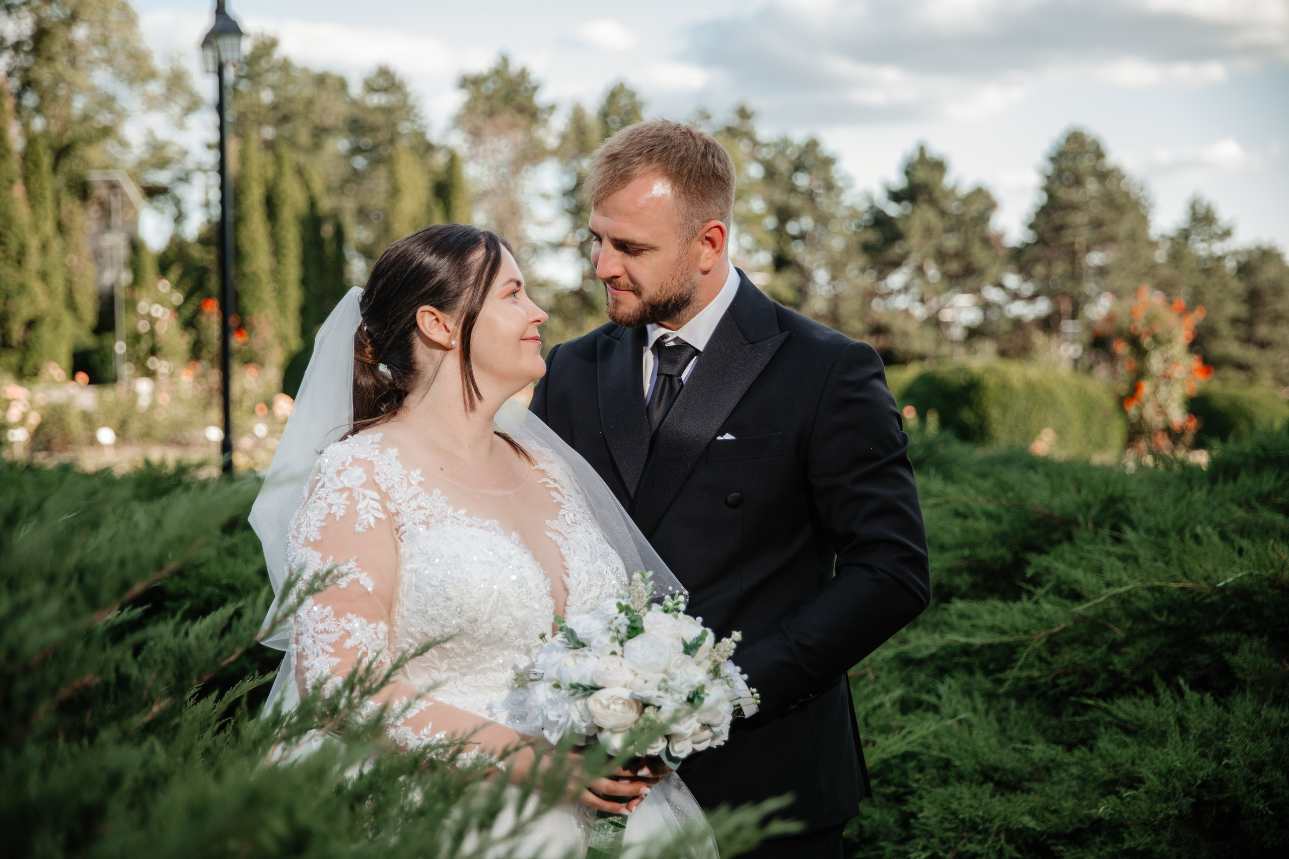 servicii foto. servicii foto Botoșani. servicii foto video Botoșani. fotograf nunta. fotograf evenimente. fotograf nunta Botoșani. Alin chirila. Alin chirila fotograf. Alinofotostudio.- Mire și mireasă – Sergiu & Liliana – ziua nunții, 2024 - Emoții în ziua nunții – Sergiu și Liliana - Dansul mirilor – fotografie artistică nuntă 2024 - Sedinta foto romantică în natură – Sergiu & Liliana - Rochia de mireasă și detalii de nuntă elegante