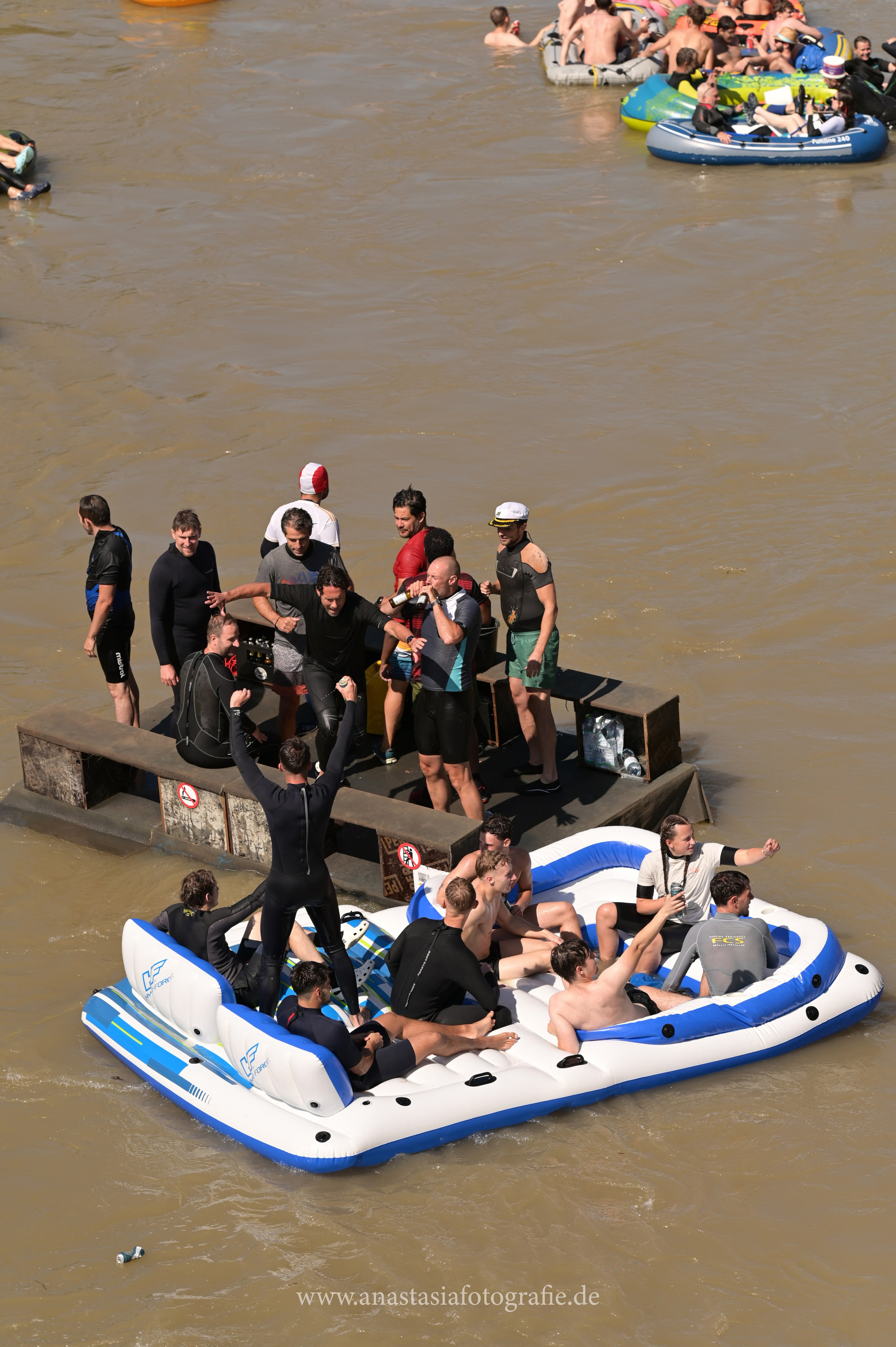 Nabada Ulm 2025. Newbornfotograf Kinderfotograf Ulm Familienfotograf Anastasia Neu-Ulm