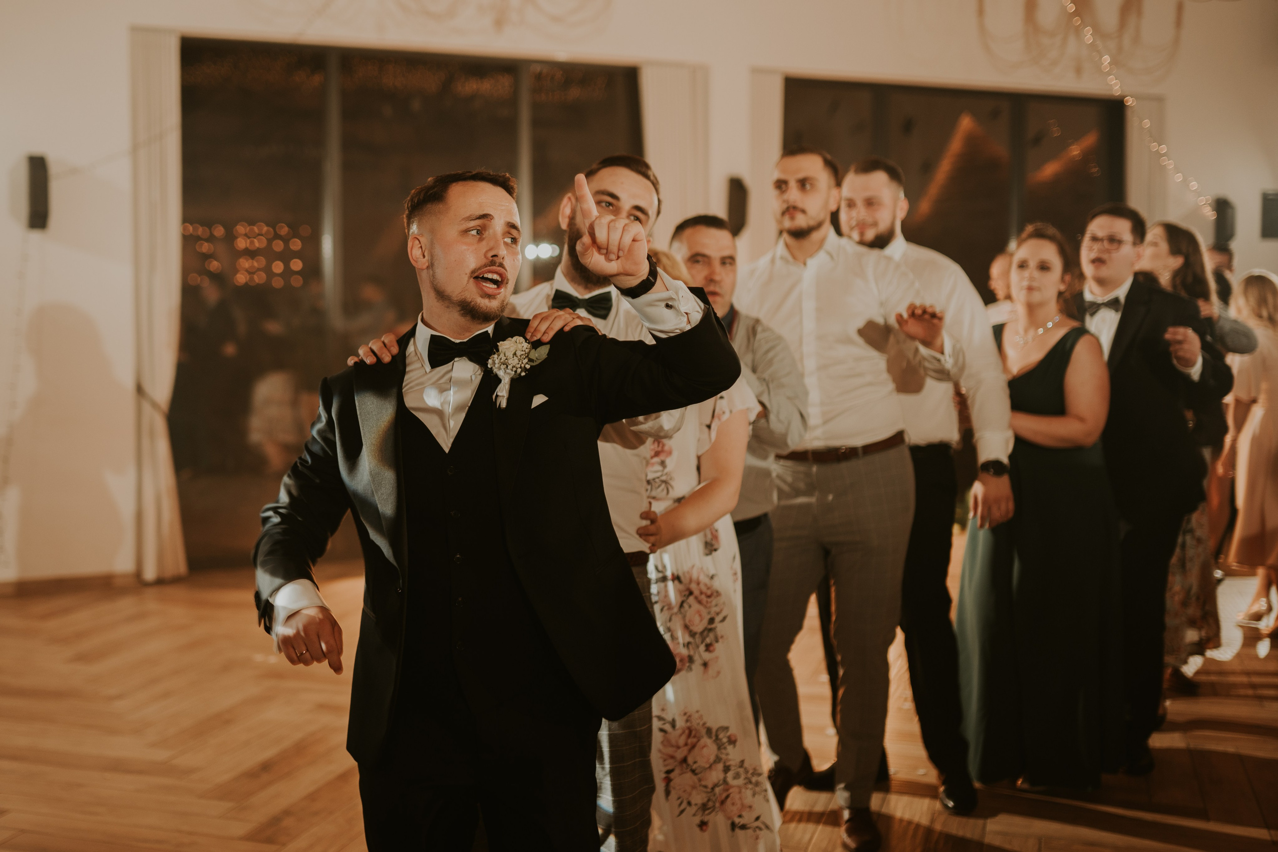 Trzy Drzewa: wspaniała uroczystość Wiktorii i Kamila. Karkowskafoto - fotografia miłości