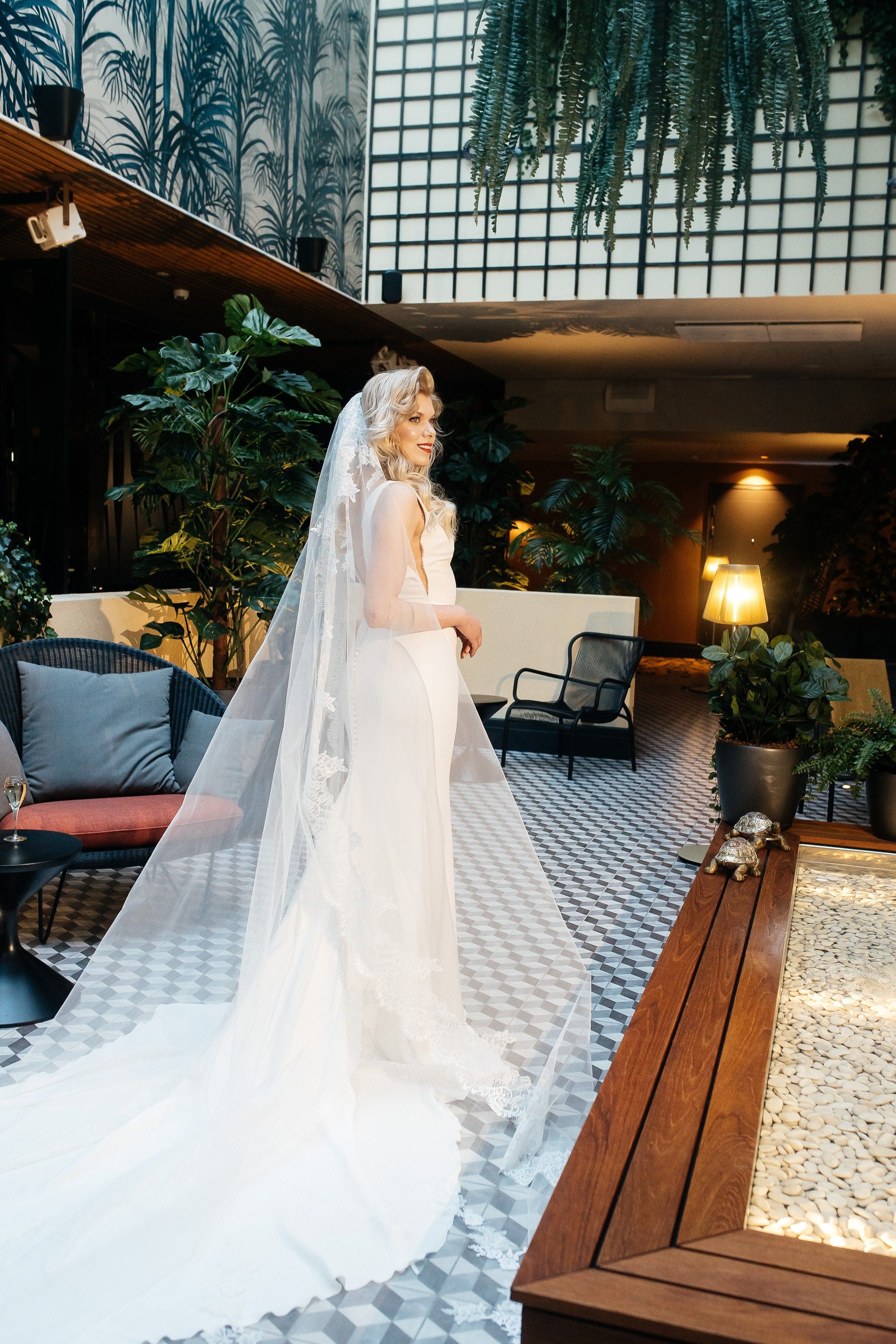 Glamour Hääkuvaus Hotellissa. Valokuvaaja Lahti, Helsinki Elena Salonen