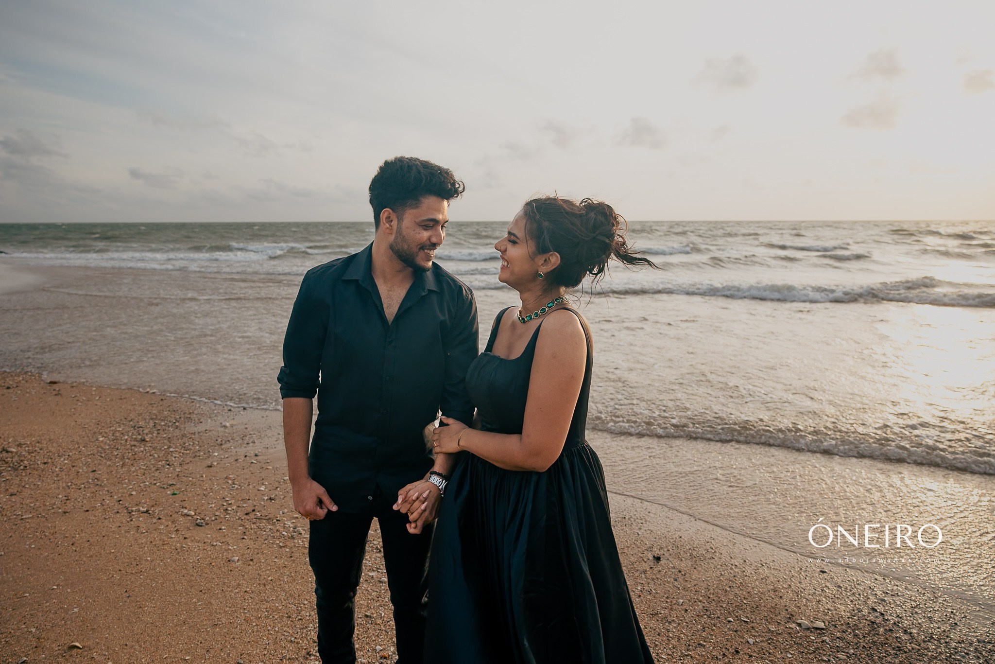 Pre wedding photography: Doric Bungalow in Arippu, Mannar, Sri Lanka