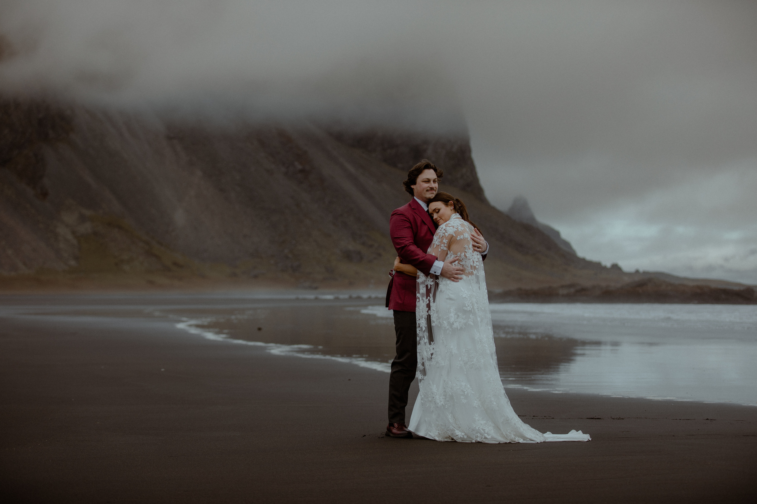 Secret hiking Elopement in Iceland. Iceland elopement photographer & videographer