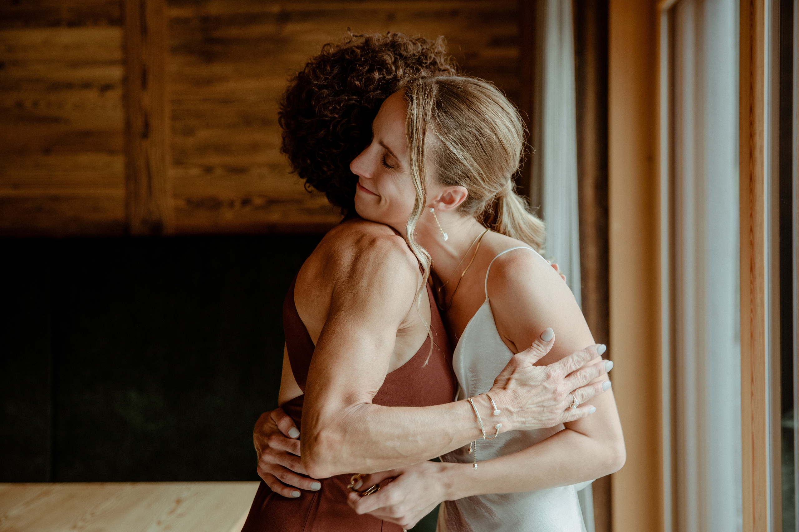Intimate Wedding in the Dolomites. Iceland elopement photographer & videographer