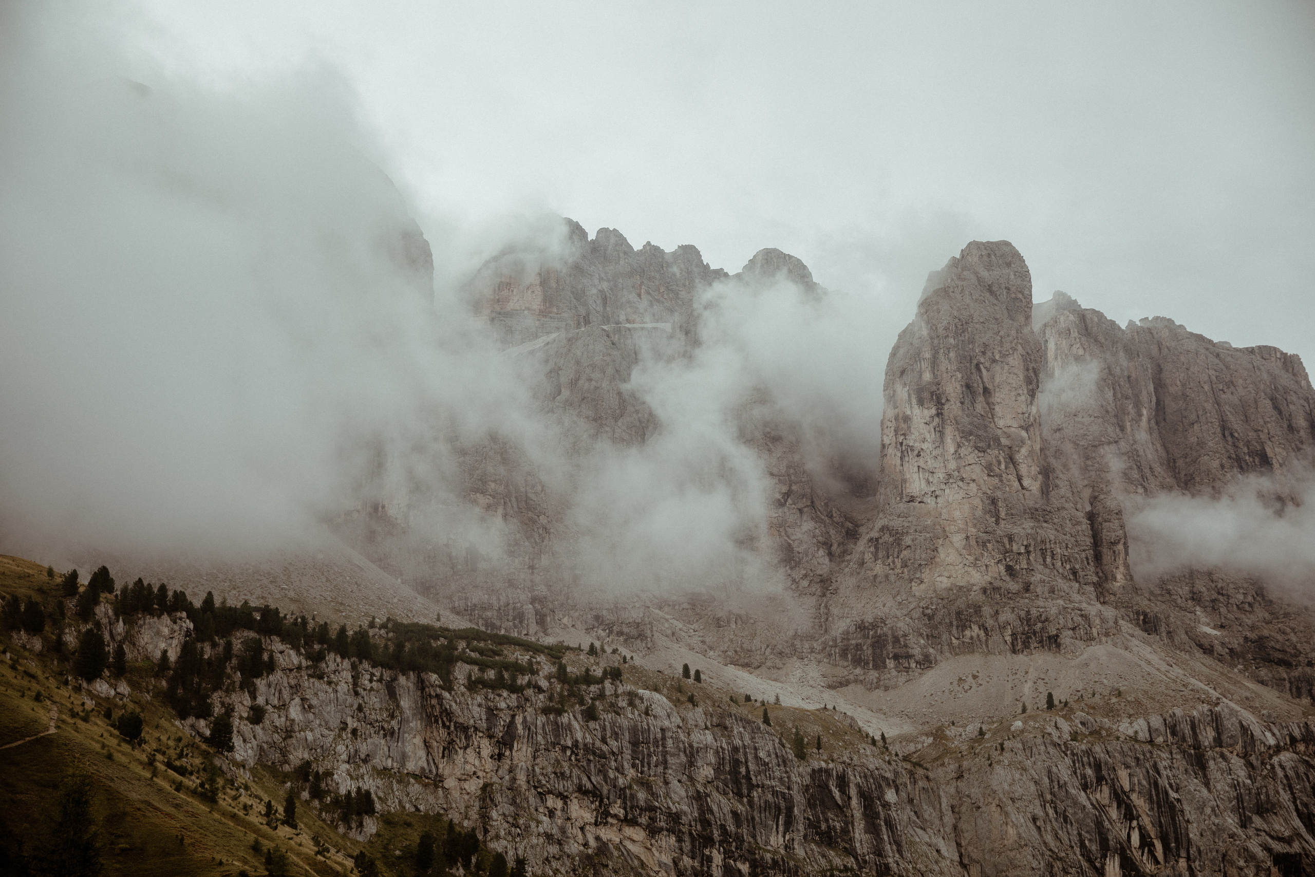 Intimate Wedding in the Dolomites. Iceland elopement photographer & videographer