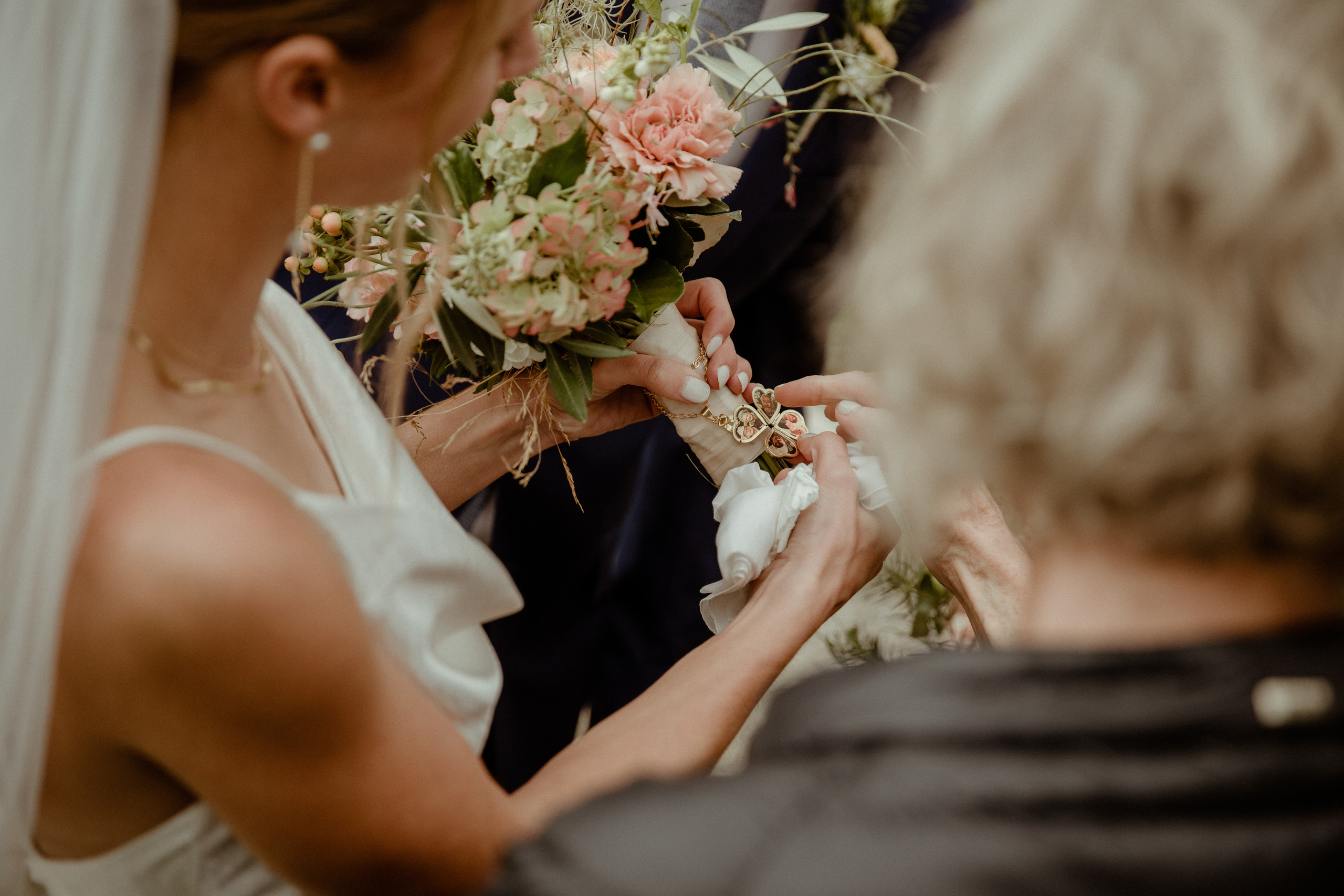 Intimate Wedding in the Dolomites. Iceland elopement photographer & videographer