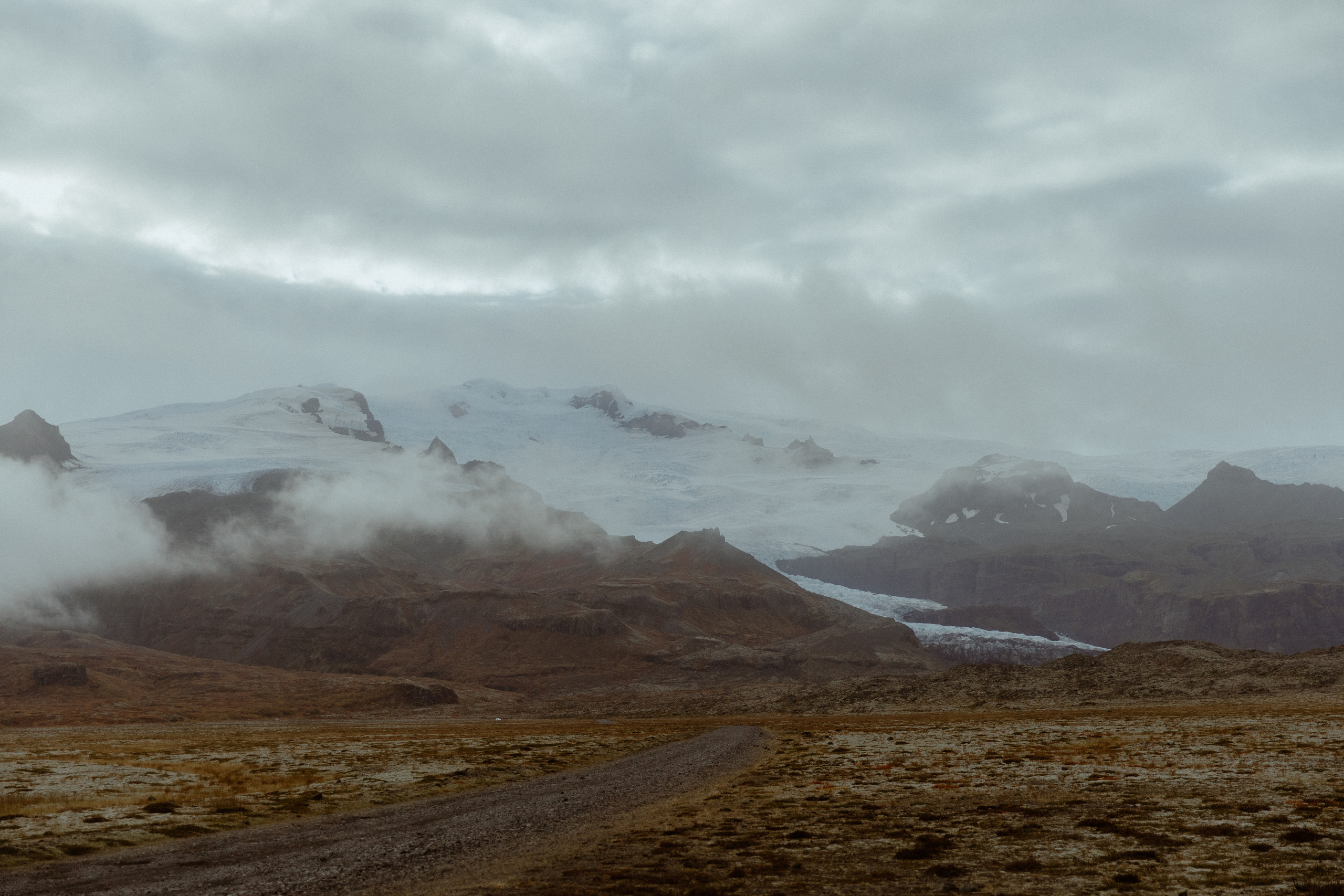 Secret hiking Elopement in Iceland. Iceland elopement photographer & videographer