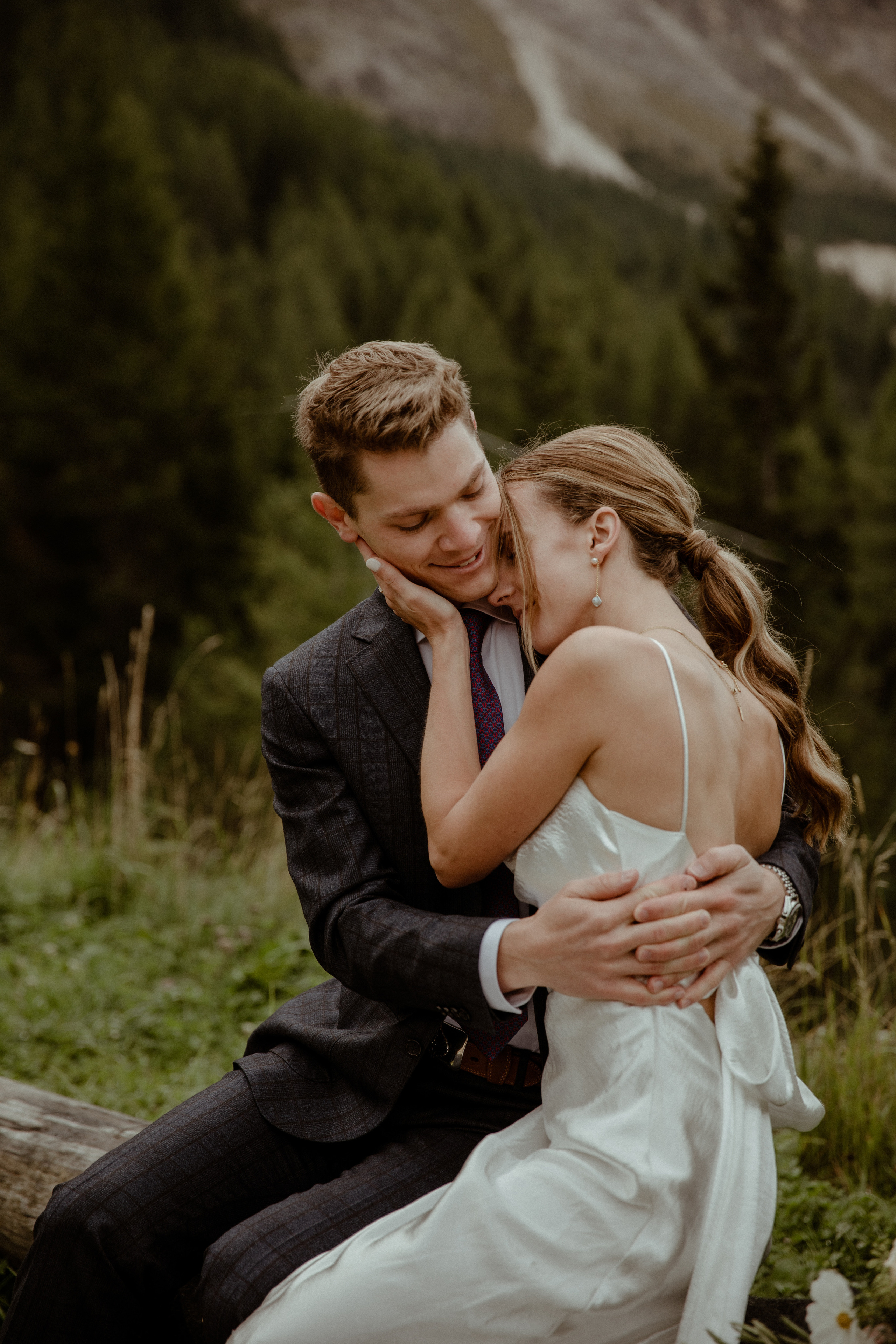 Intimate Wedding in the Dolomites. Iceland elopement photographer & videographer