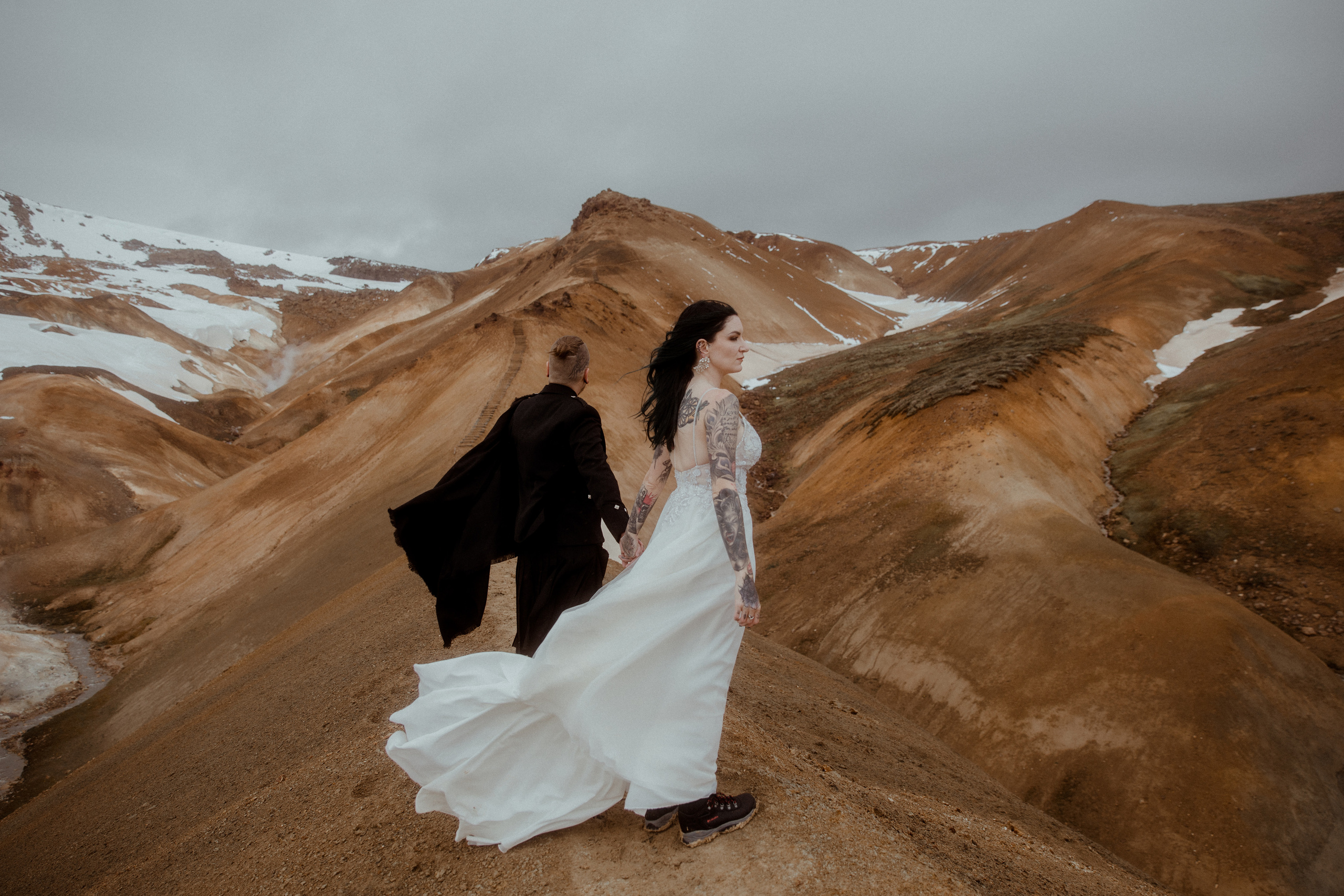 Wedding in Iceland’s Highlands. Iceland elopement photographer & videographer