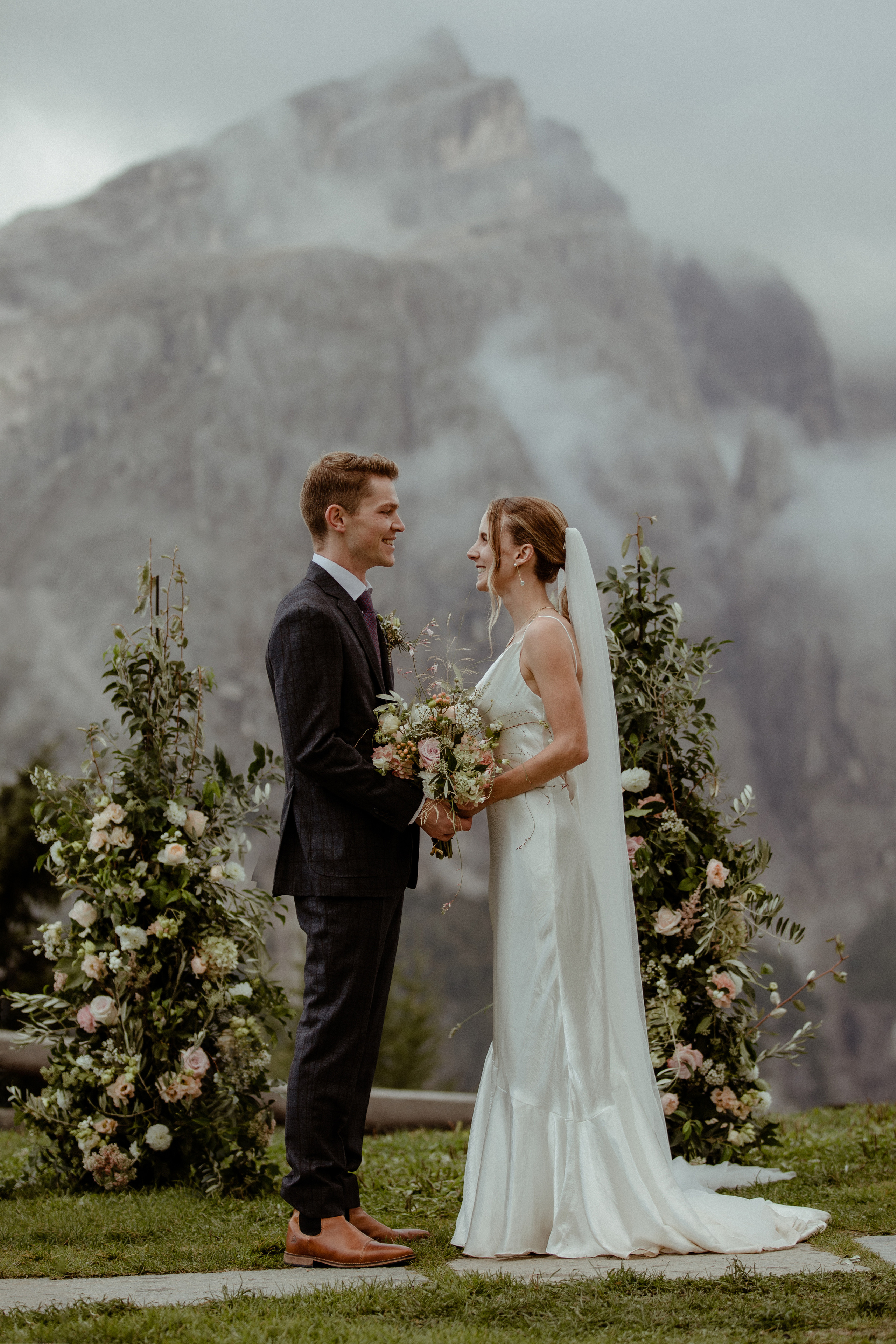 Intimate Wedding in the Dolomites. Iceland elopement photographer & videographer