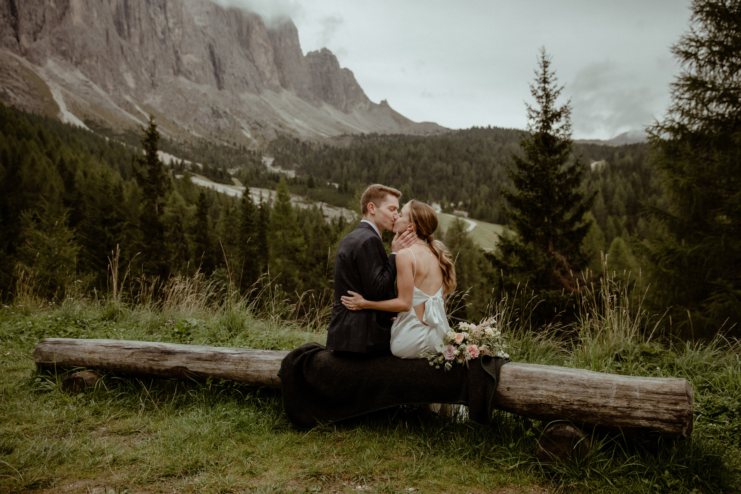 Intimate Wedding in the Dolomites. Iceland elopement photographer & videographer