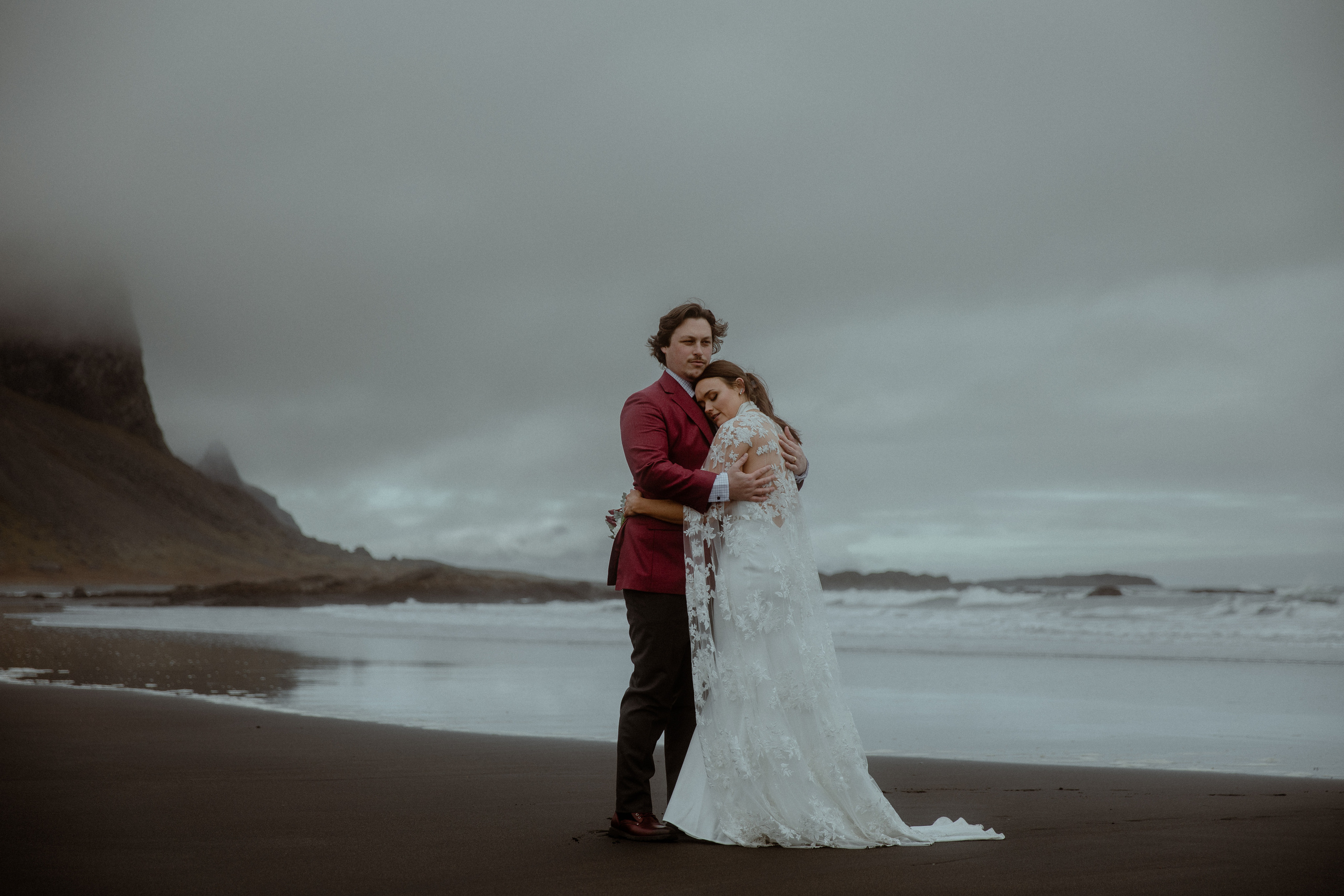 Secret hiking Elopement in Iceland. Iceland elopement photographer & videographer