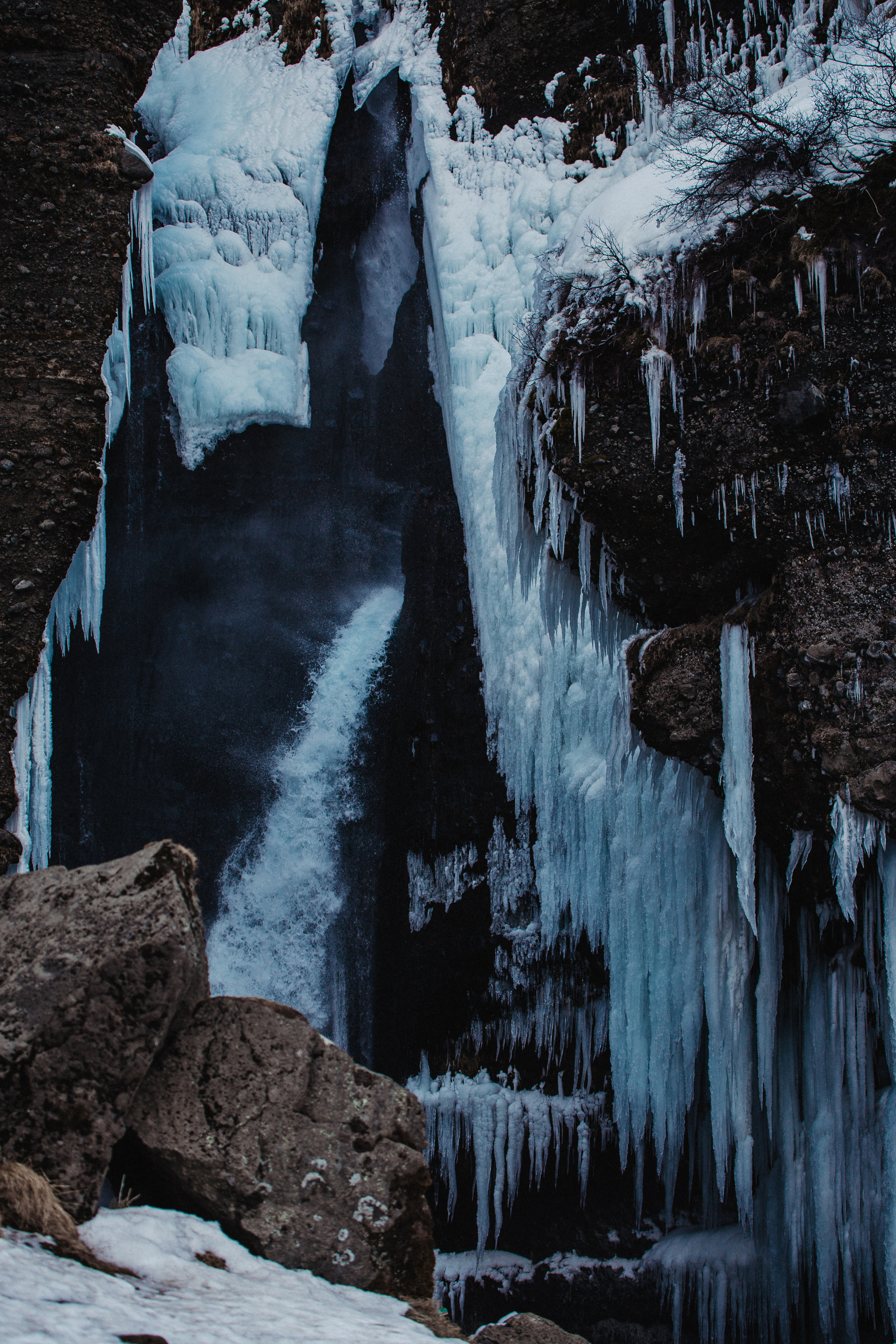 Winter Wedding in Iceland. Iceland elopement photographer & videographer