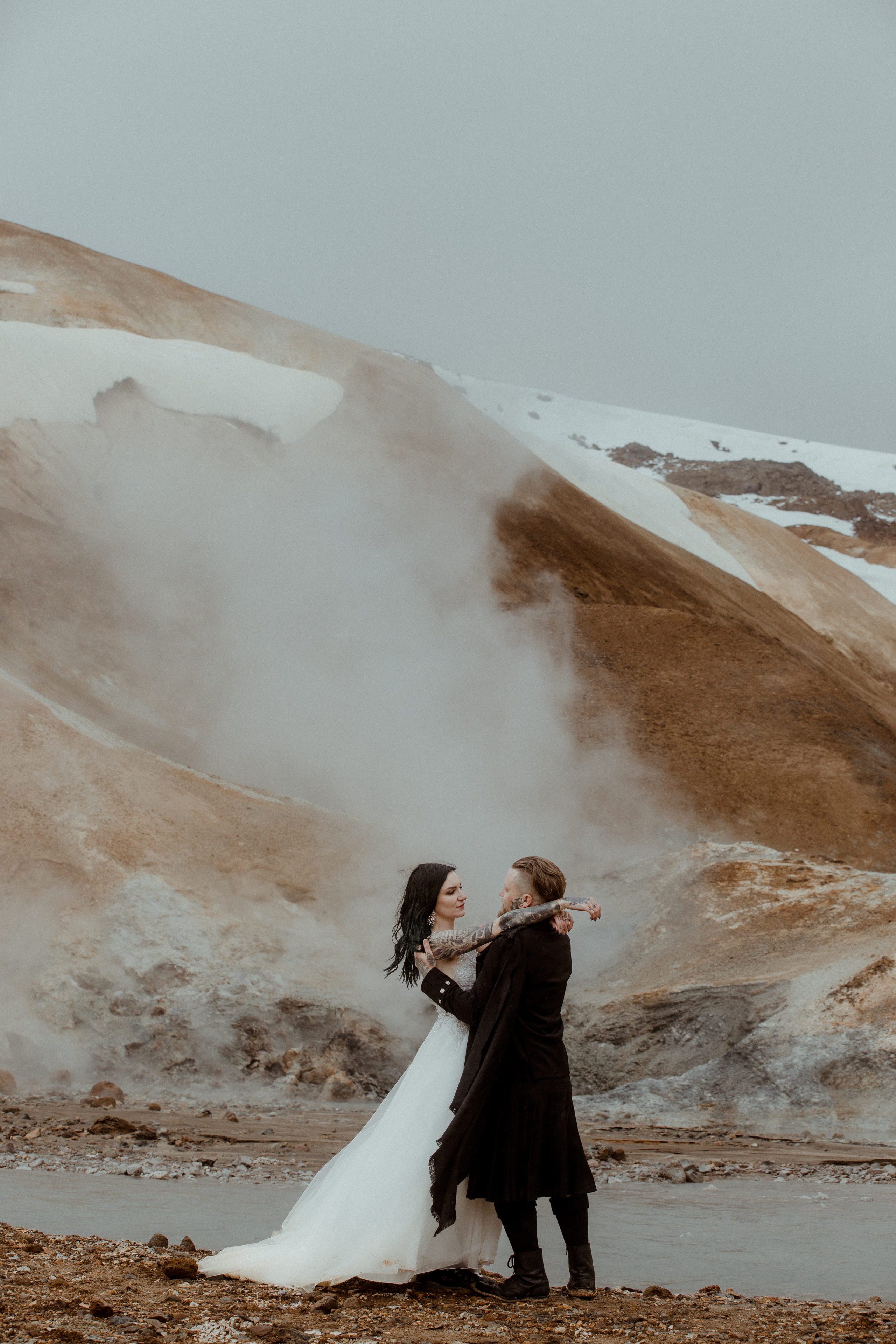 Wedding in Iceland’s Highlands. Iceland elopement photographer & videographer