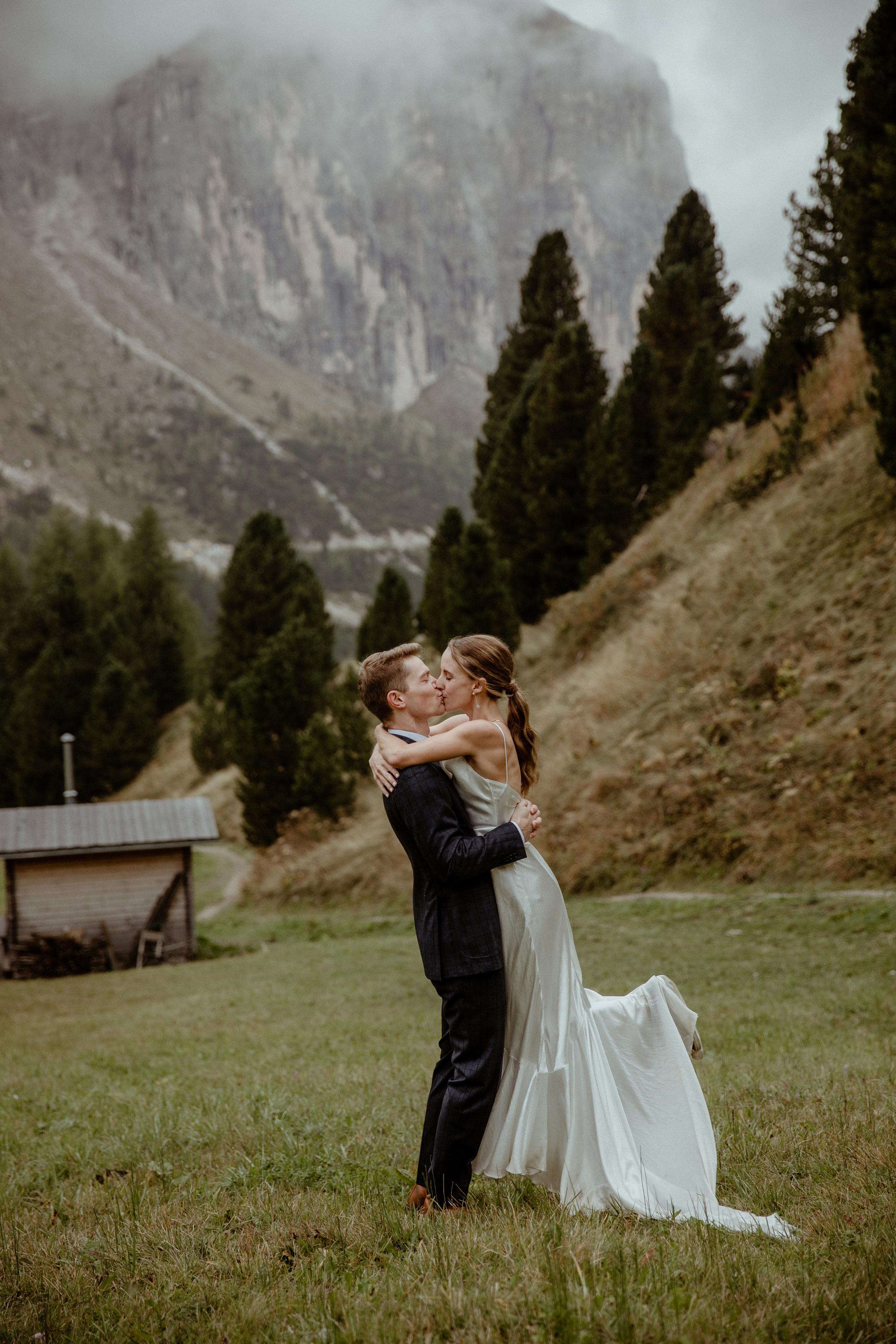 Intimate Wedding in the Dolomites. Iceland elopement photographer & videographer