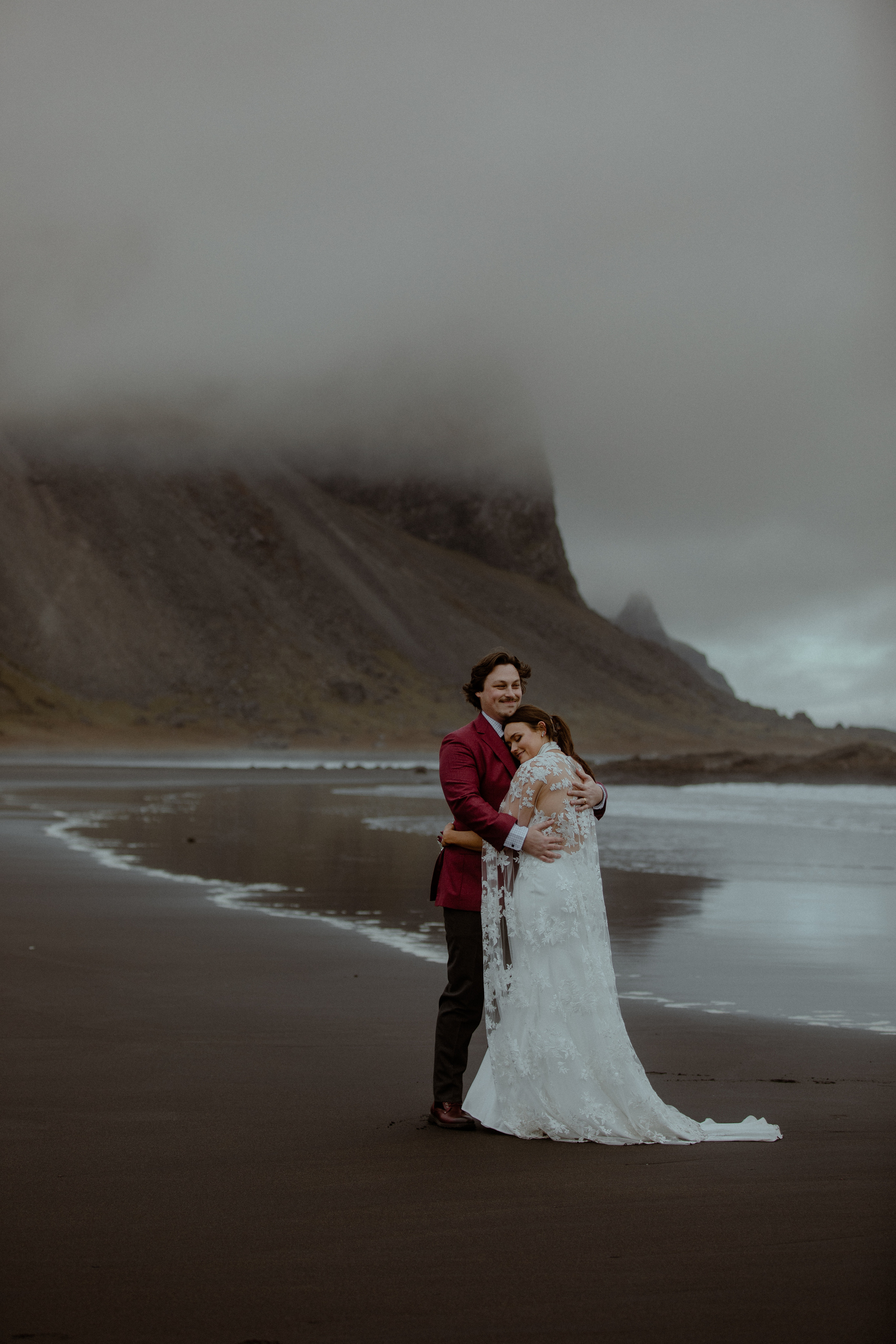 Secret hiking Elopement in Iceland. Iceland elopement photographer & videographer