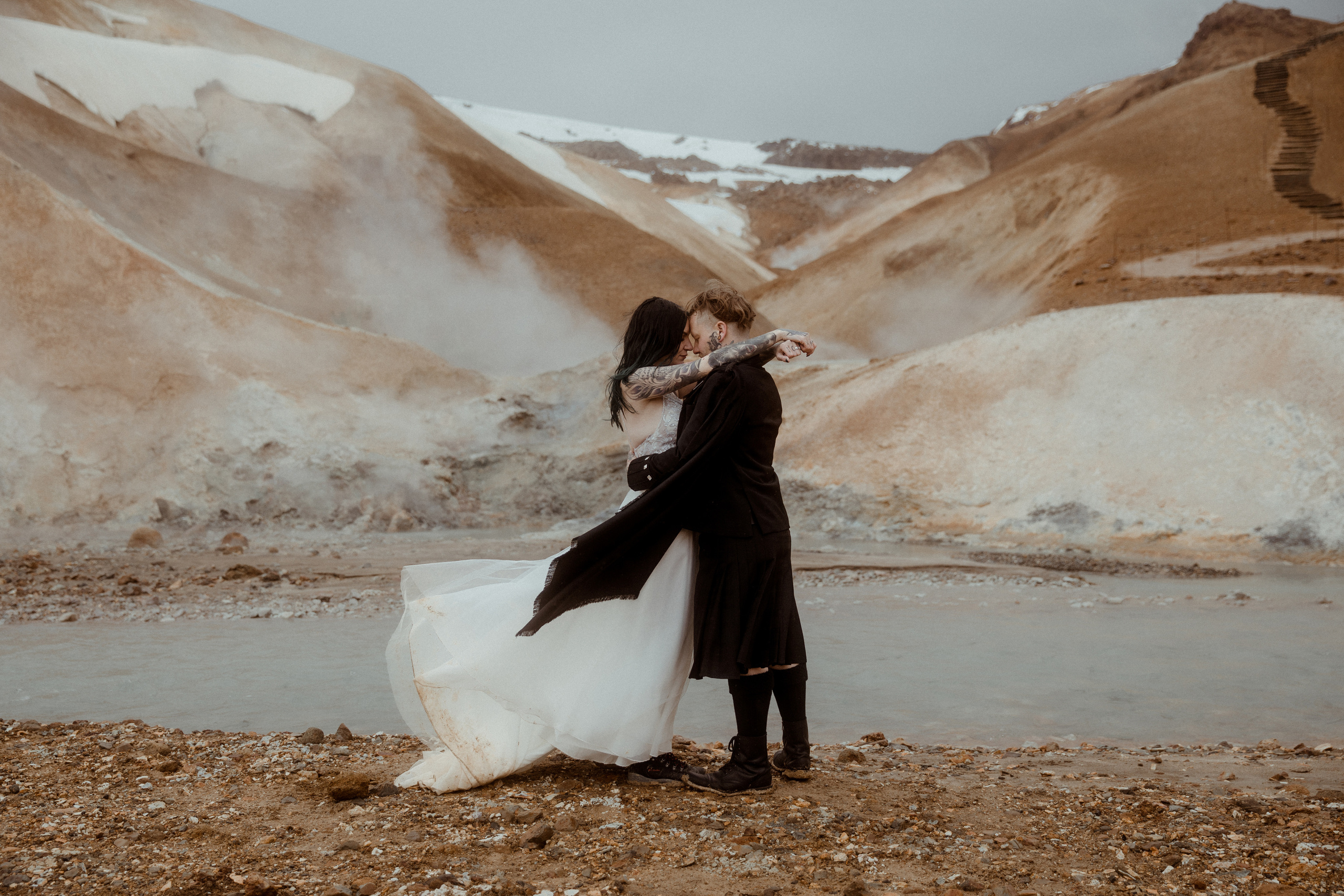Wedding in Iceland’s Highlands. Iceland elopement photographer & videographer