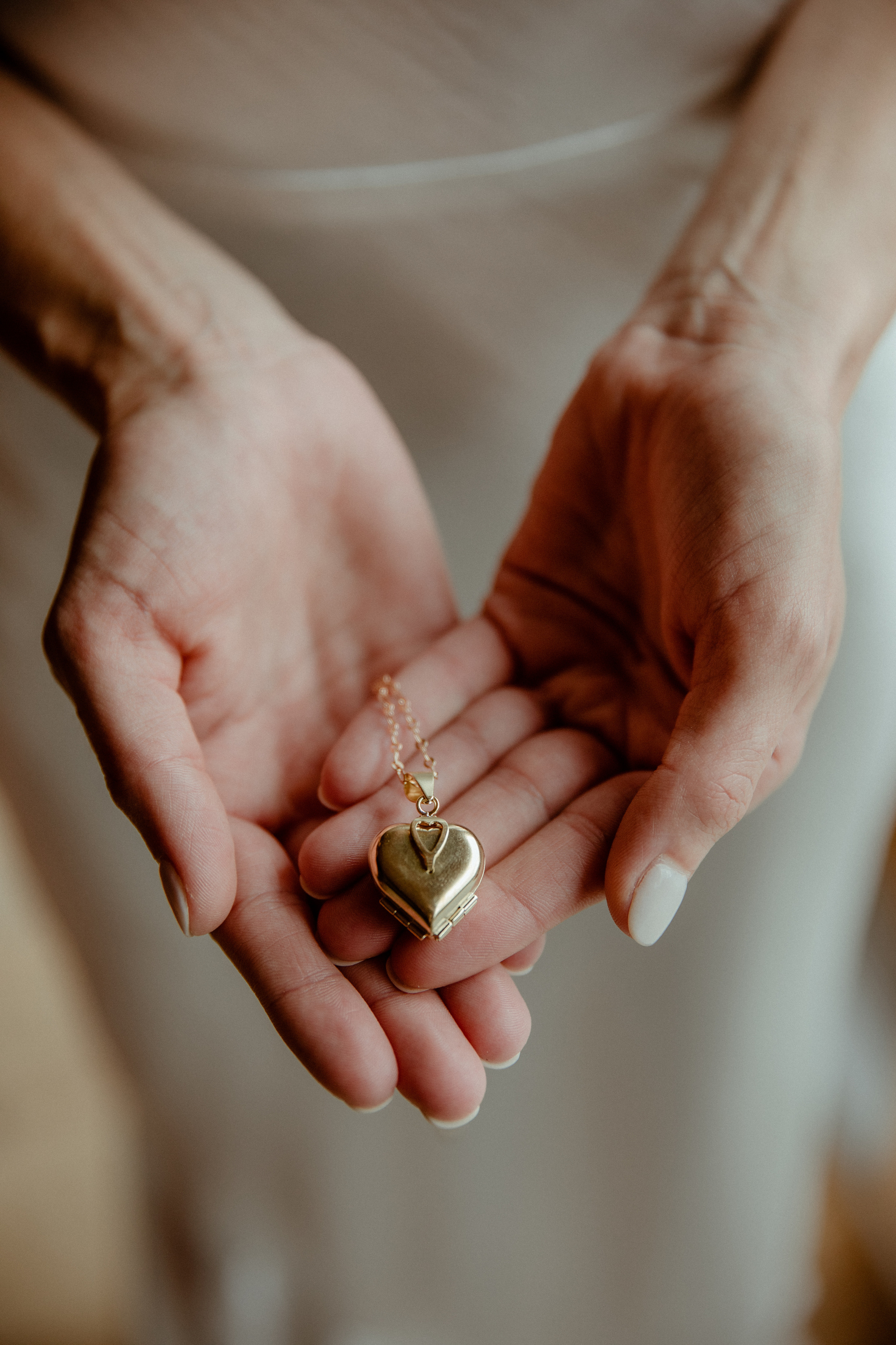 Intimate Wedding in the Dolomites. Iceland elopement photographer & videographer