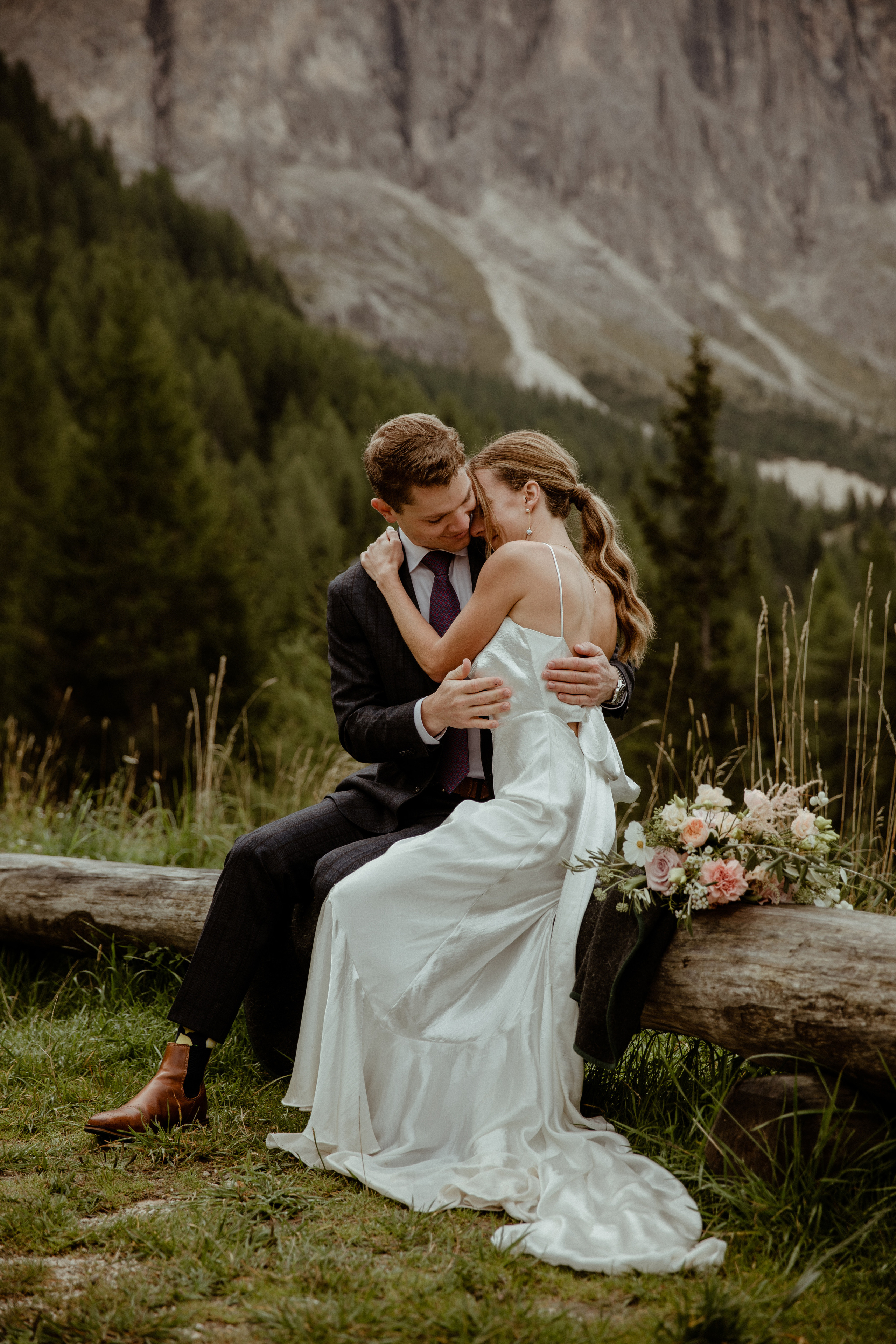 Intimate Wedding in the Dolomites. Iceland elopement photographer & videographer