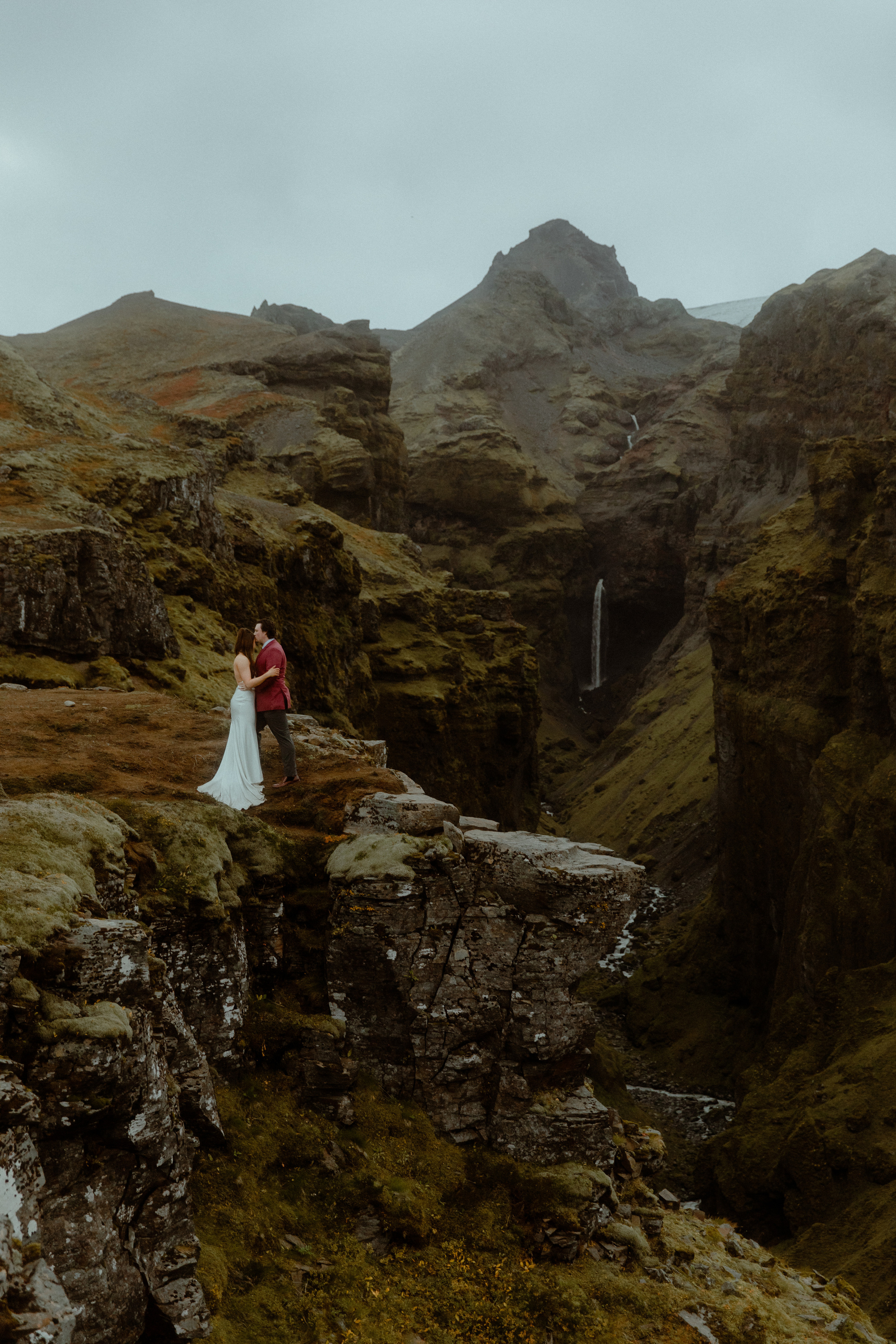 Secret hiking Elopement in Iceland. Iceland elopement photographer & videographer