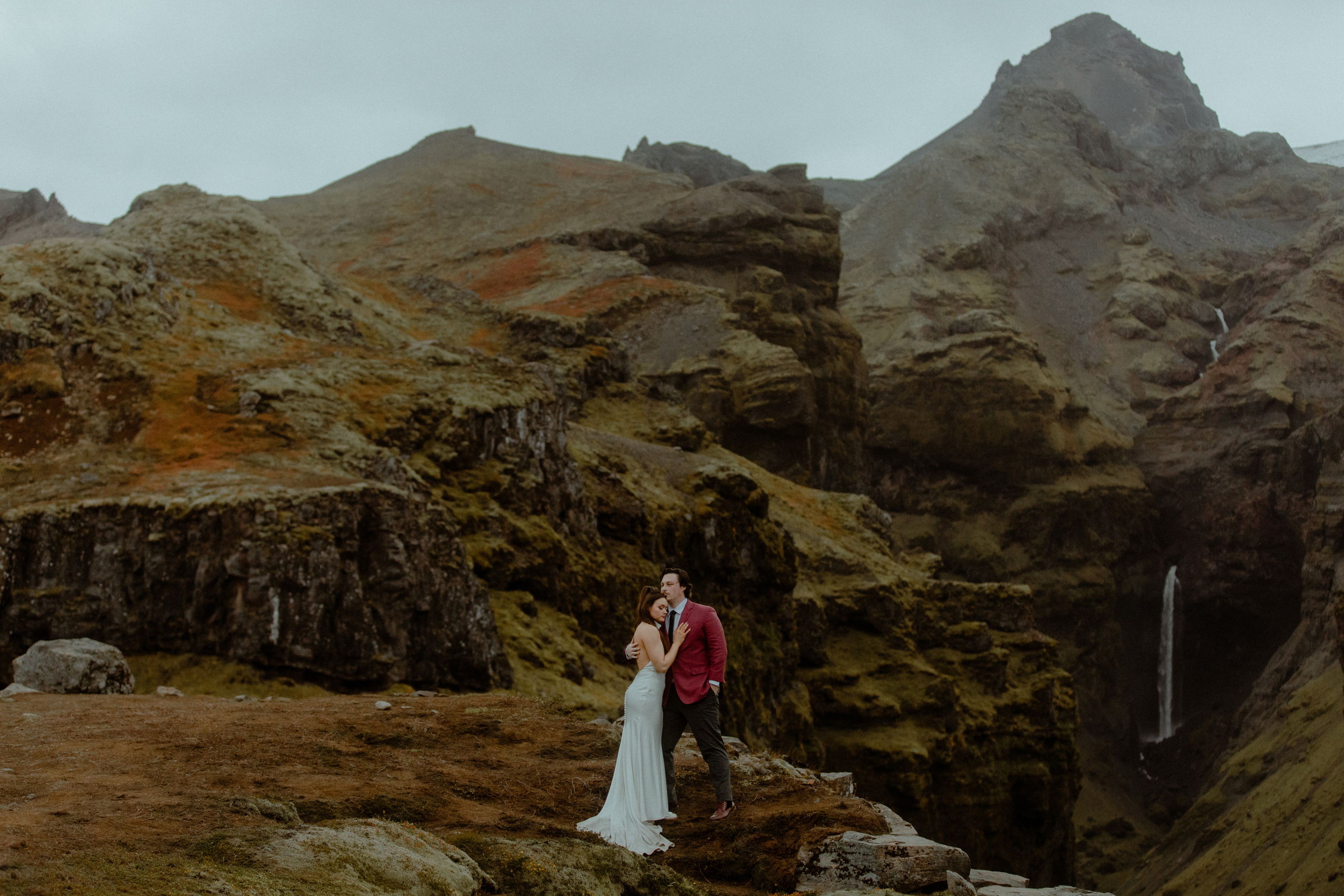 Secret hiking Elopement in Iceland. Iceland elopement photographer & videographer