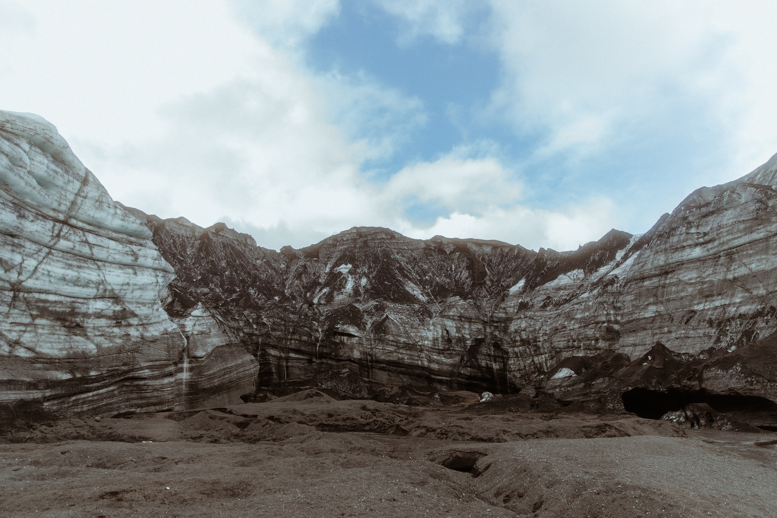 Private Black Sand Beach Elopement. Iceland elopement photographer & videographer