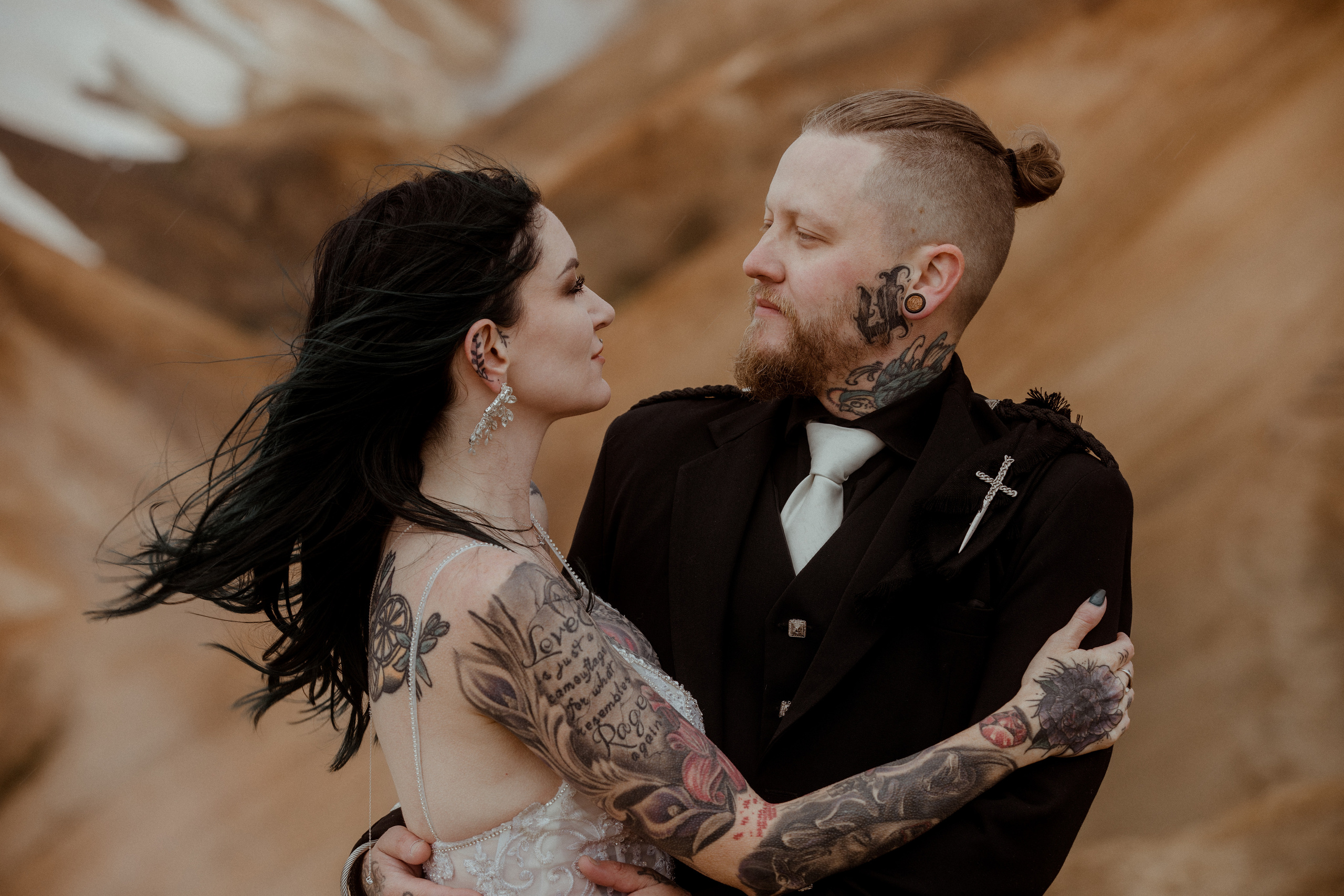 Wedding in Iceland’s Highlands. Iceland elopement photographer & videographer