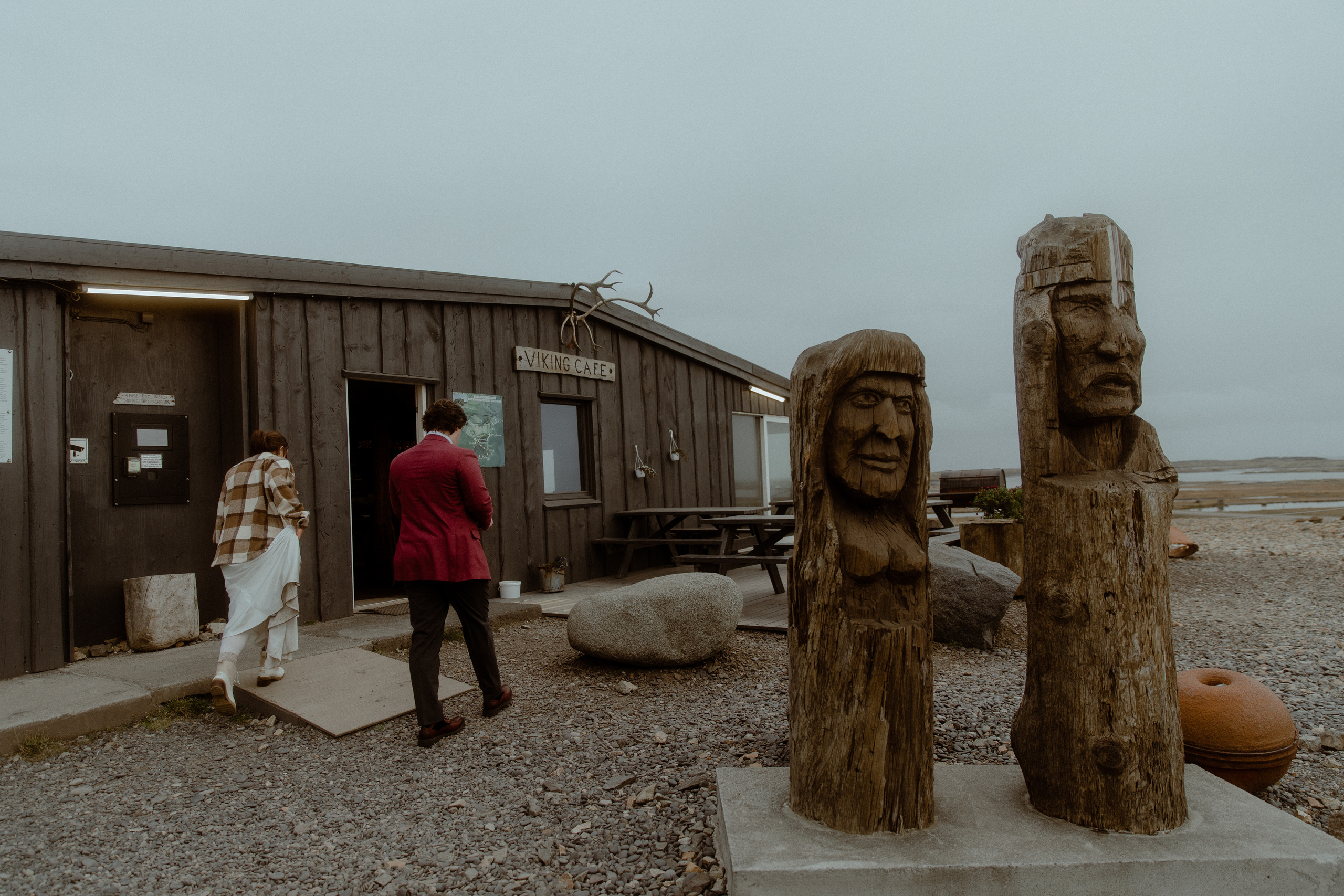 Secret hiking Elopement in Iceland. Iceland elopement photographer & videographer