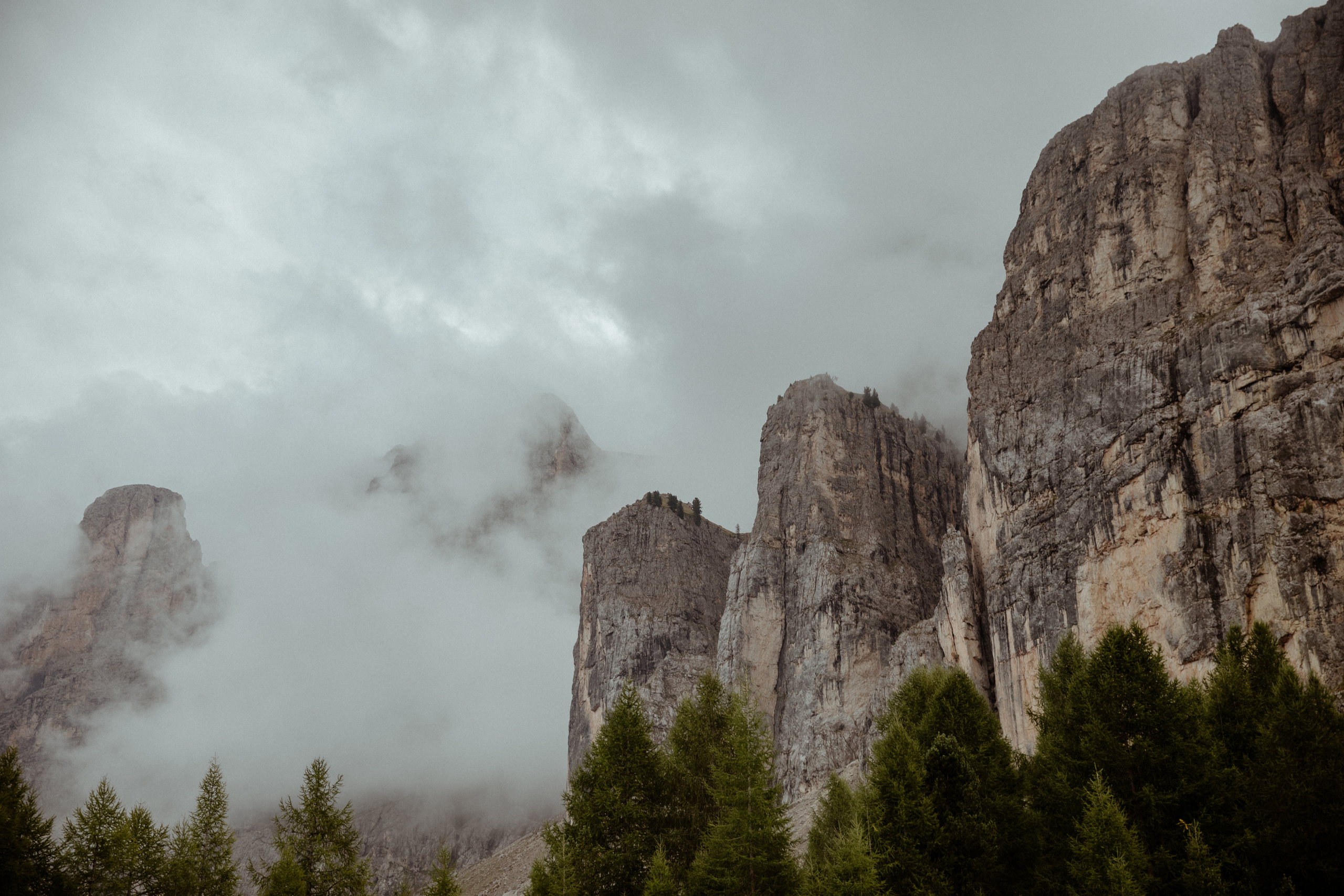 Intimate Wedding in the Dolomites. Iceland elopement photographer & videographer